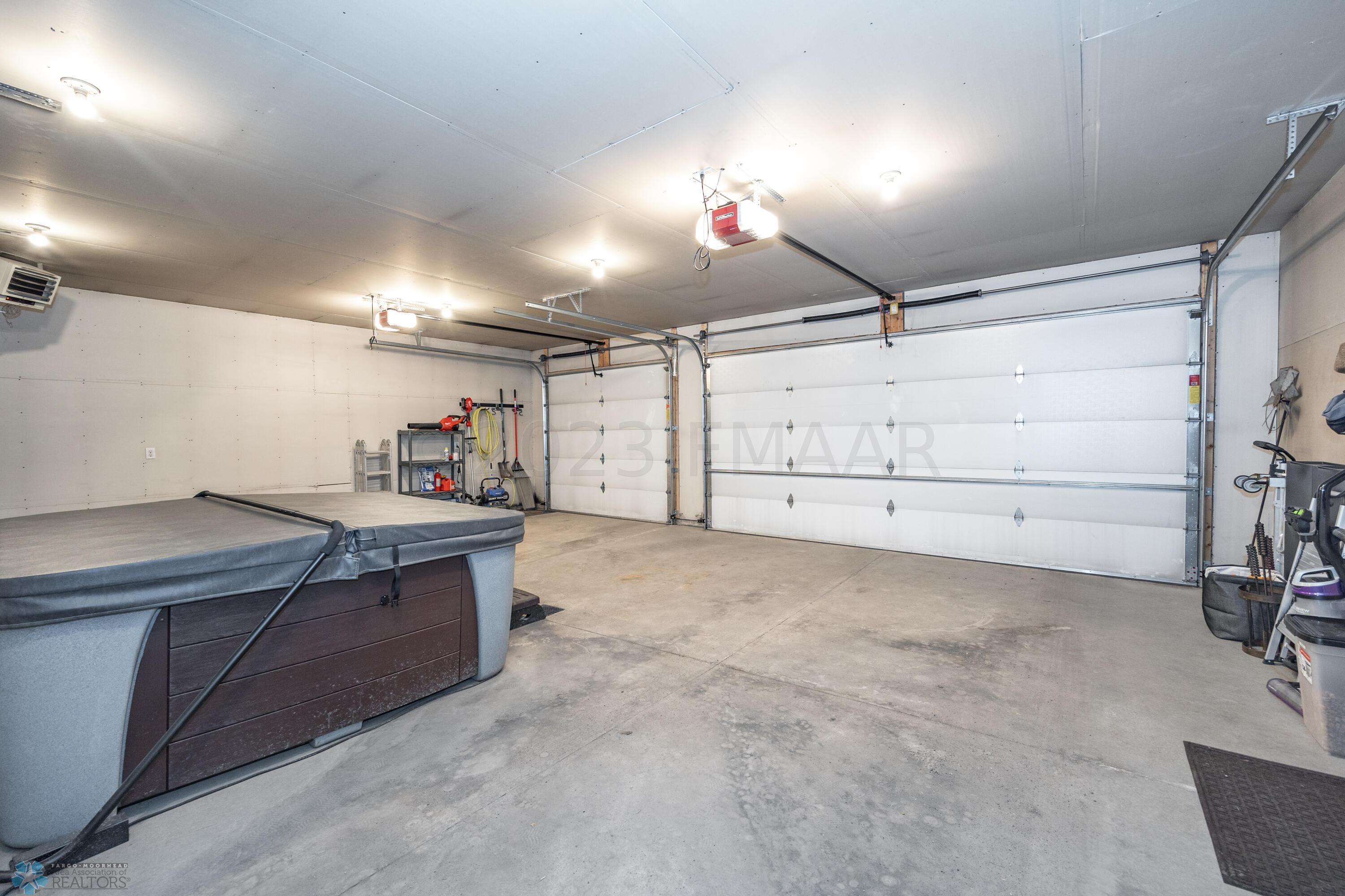 3 Stall Garage