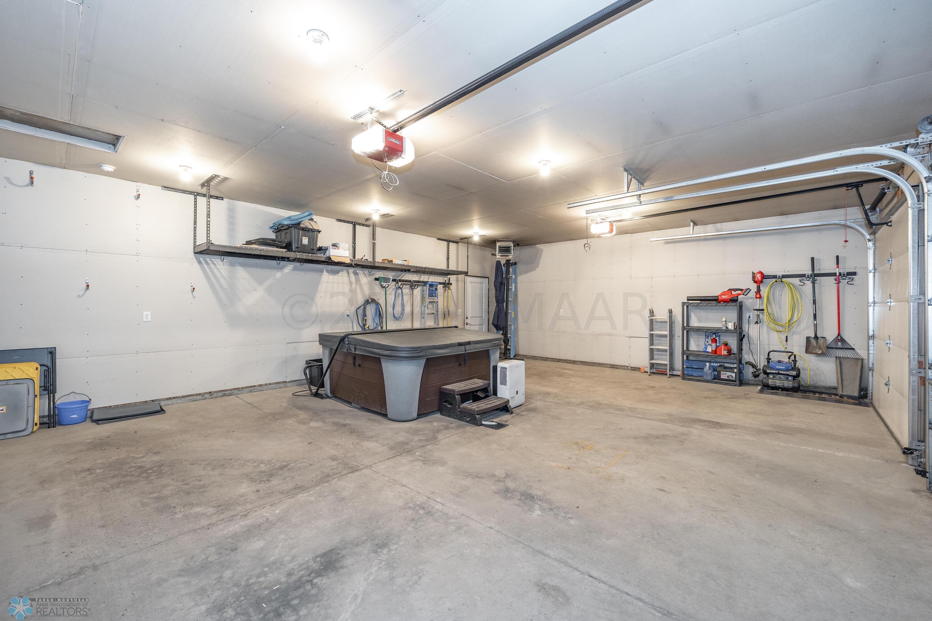 3 Stall Garage