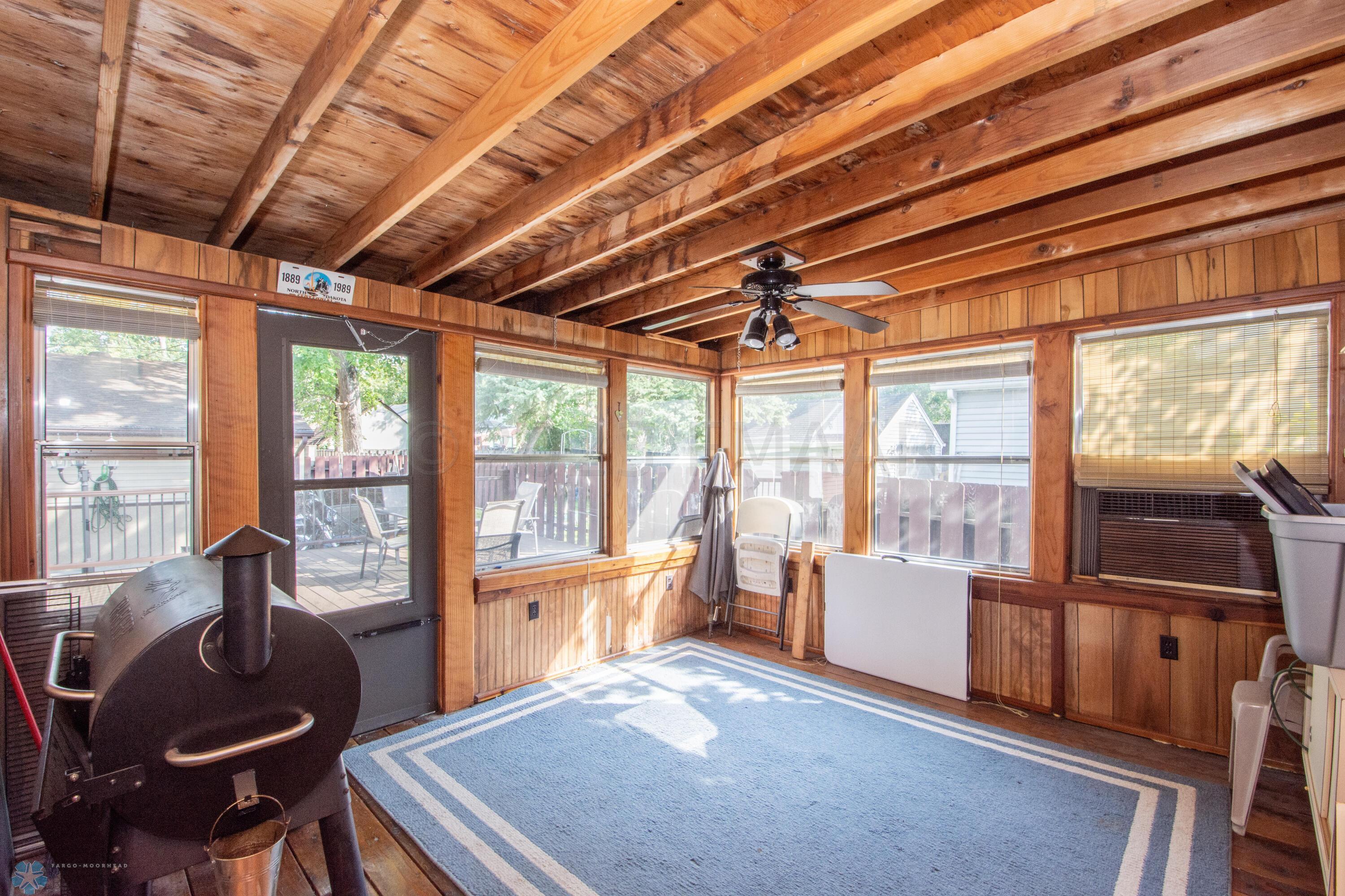 3-Season Sunroom