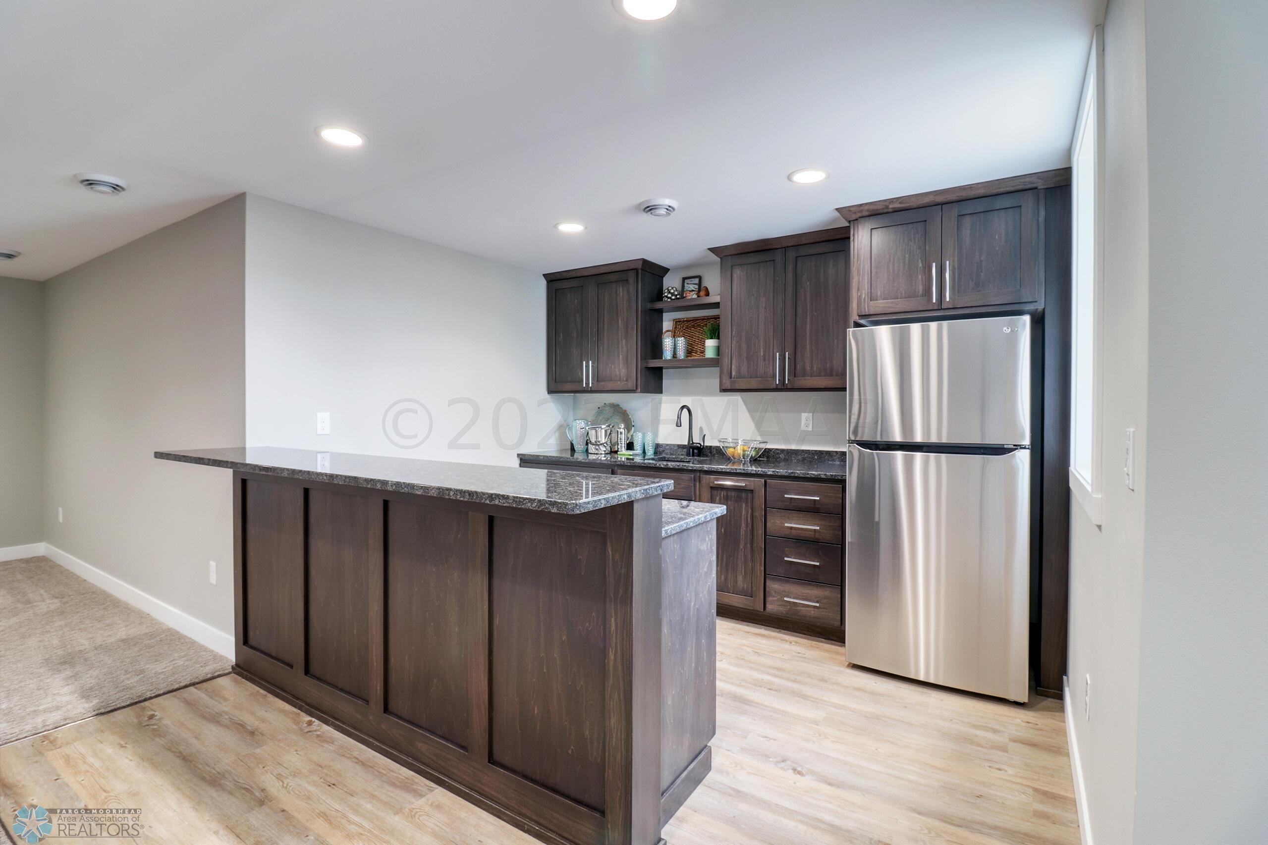 Family Room Wet Bar