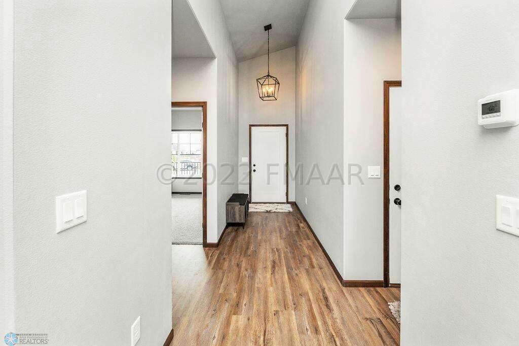Entry/Foyer