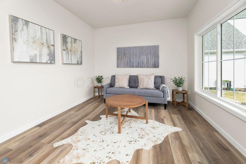 Den/ Office