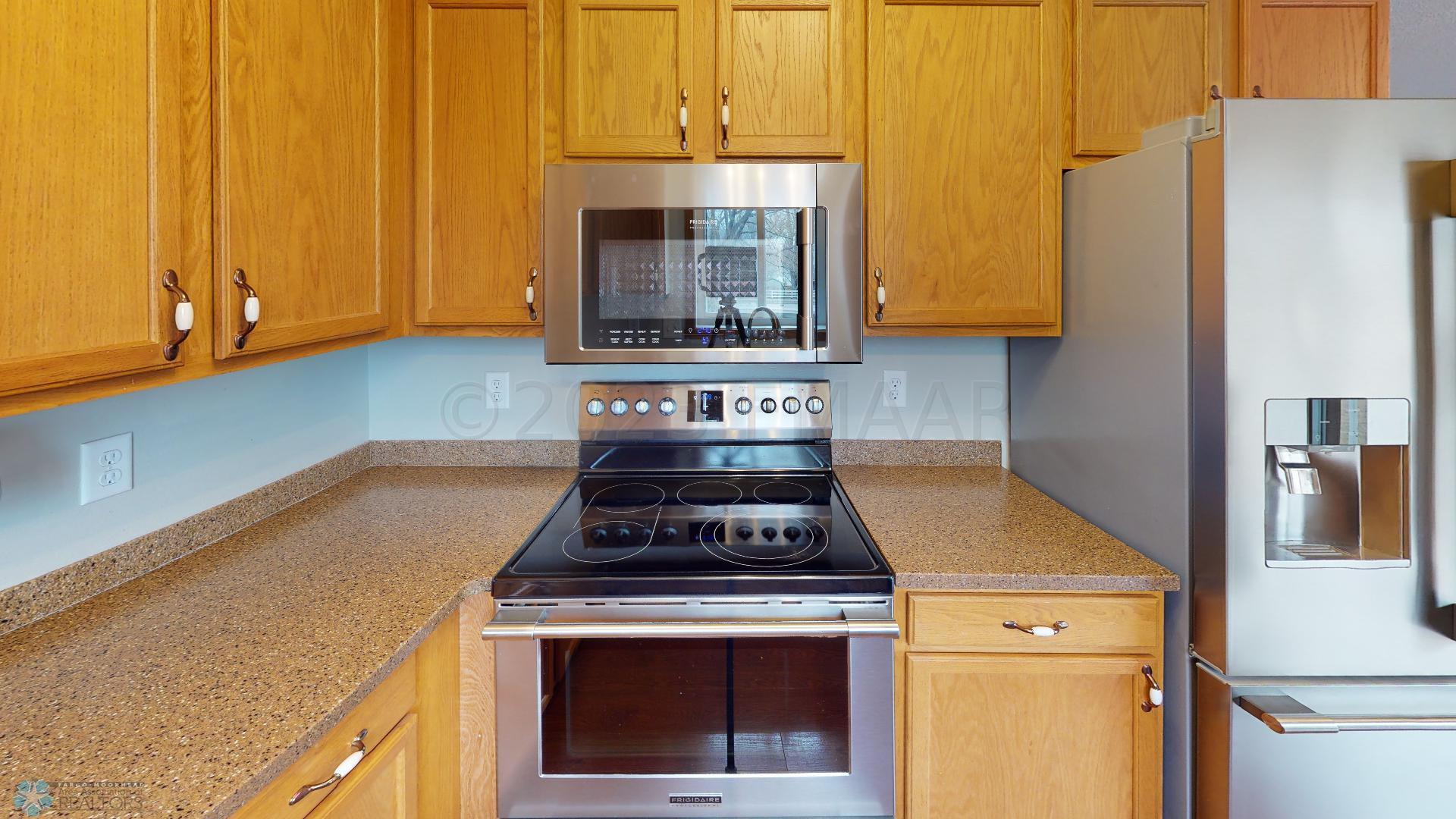 3306-39th-St-S-Kitchen