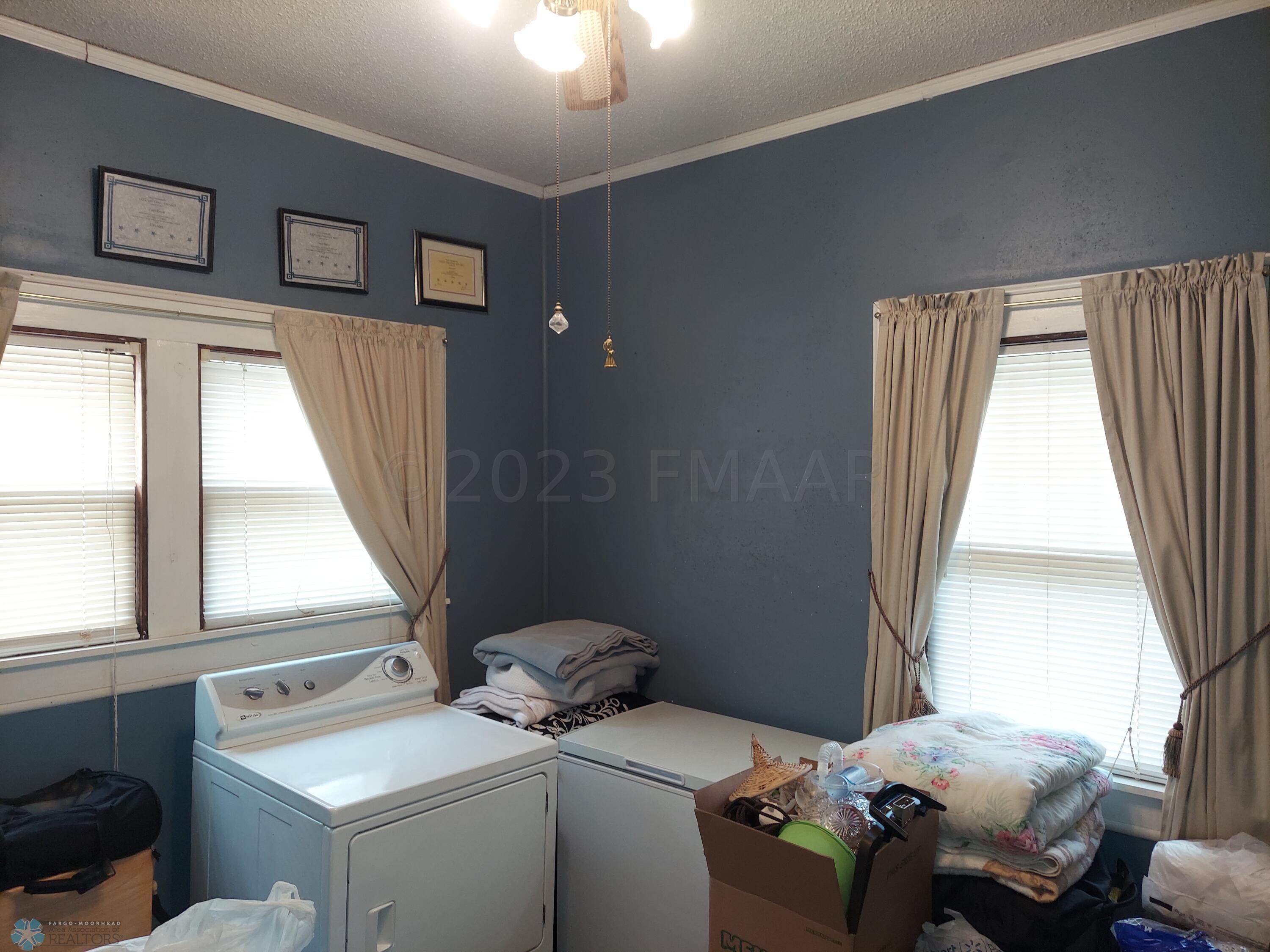 2nd Bedroom or Main Floor Laundry