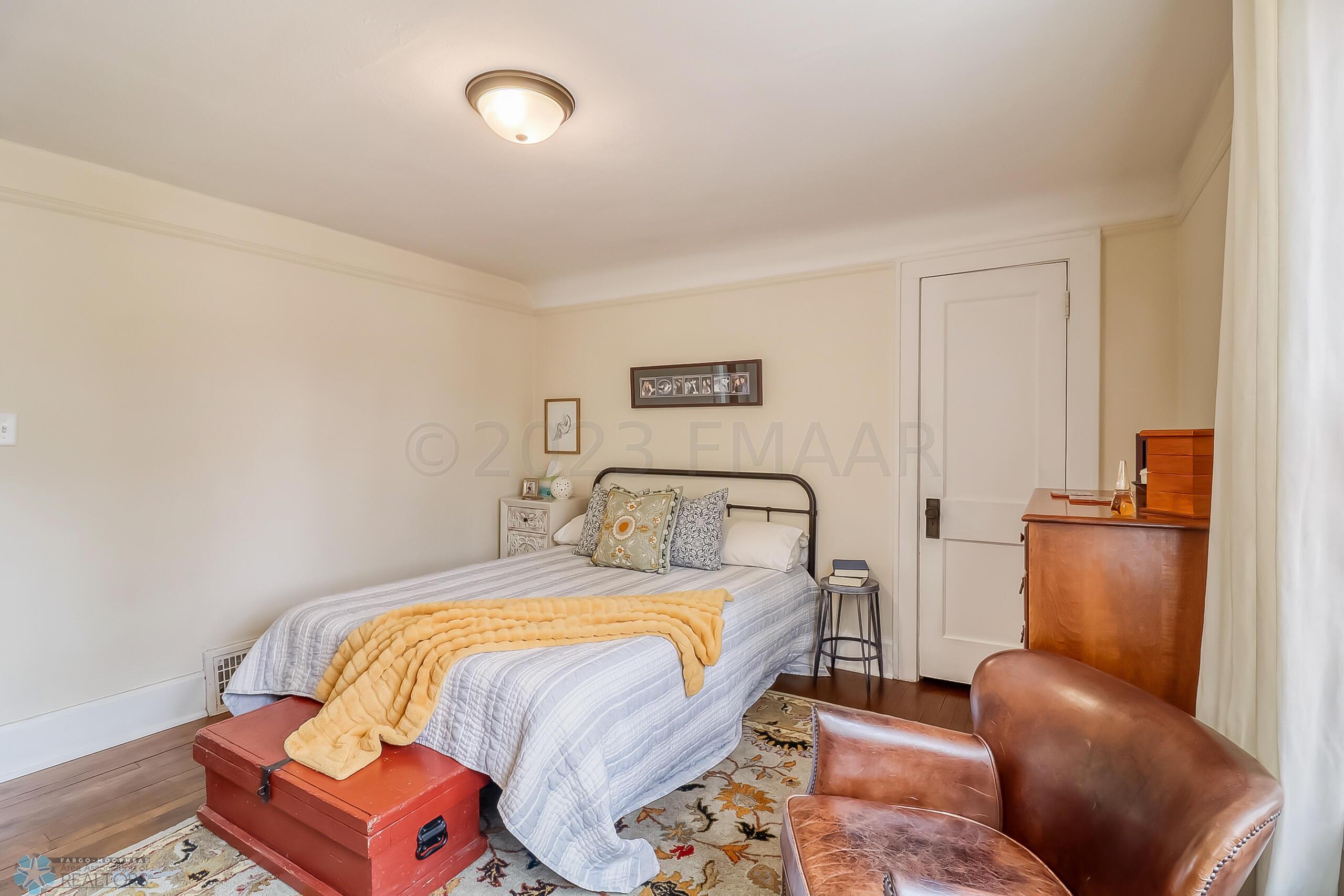 Bedroom1_2