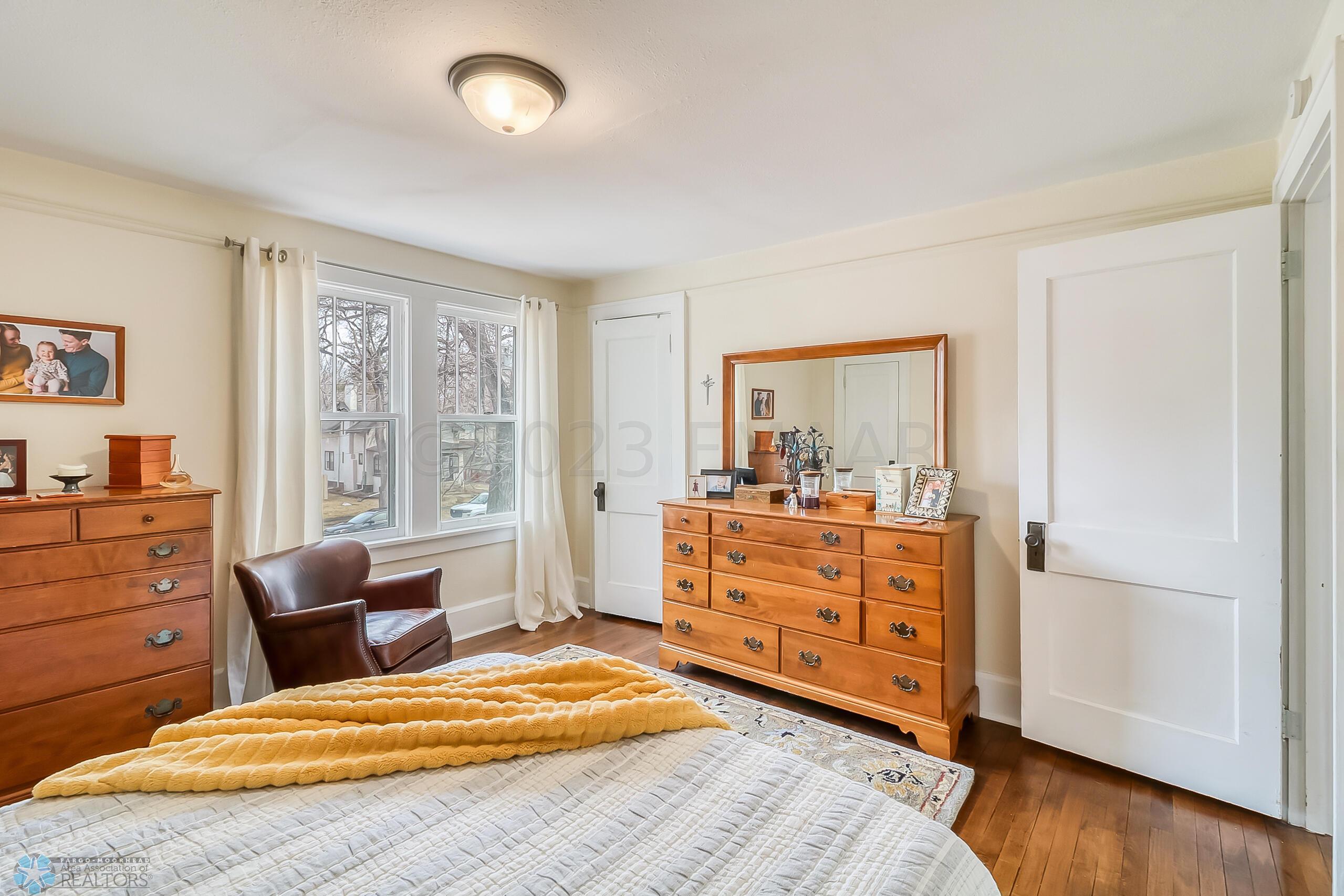 Bedroom1_3