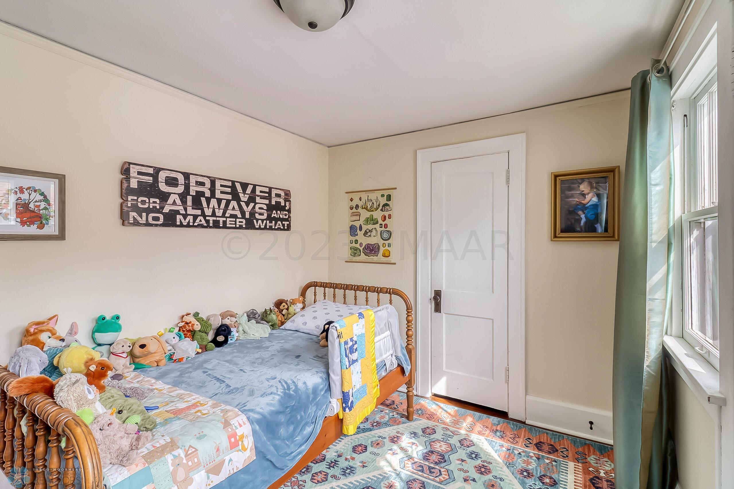 Bedroom2_2 (2)