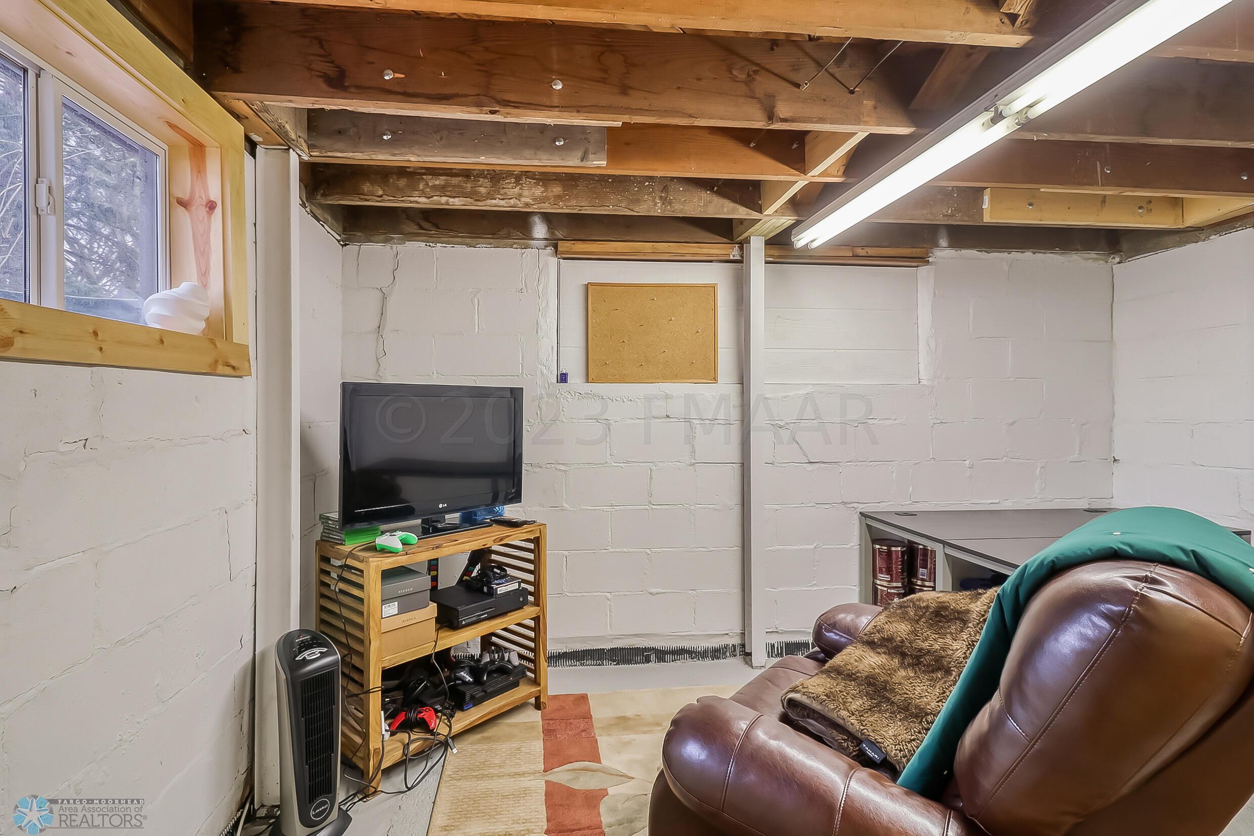 Basement Office1_2