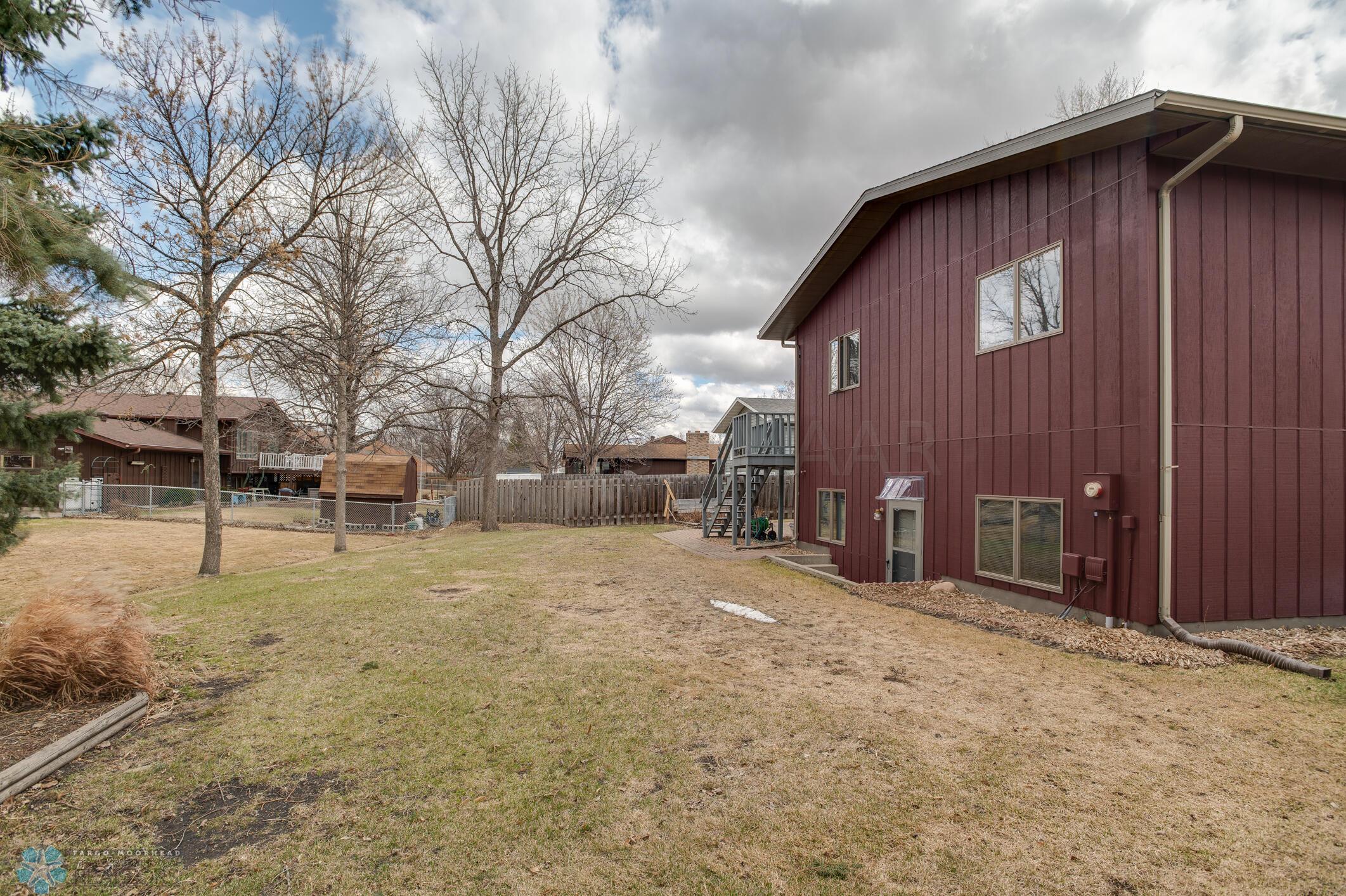 Rear Exterior & Backyard