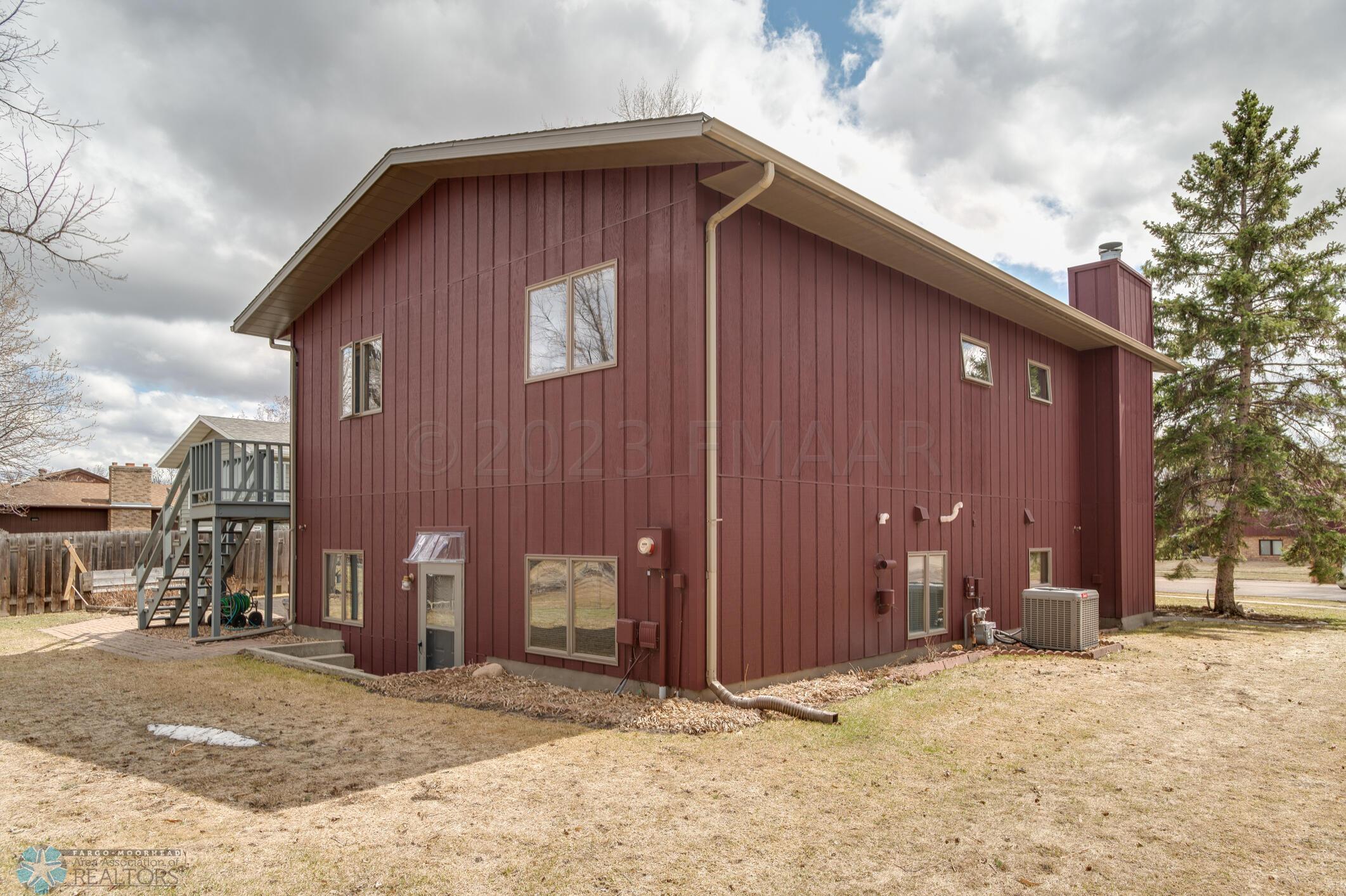Rear/Side Exterior