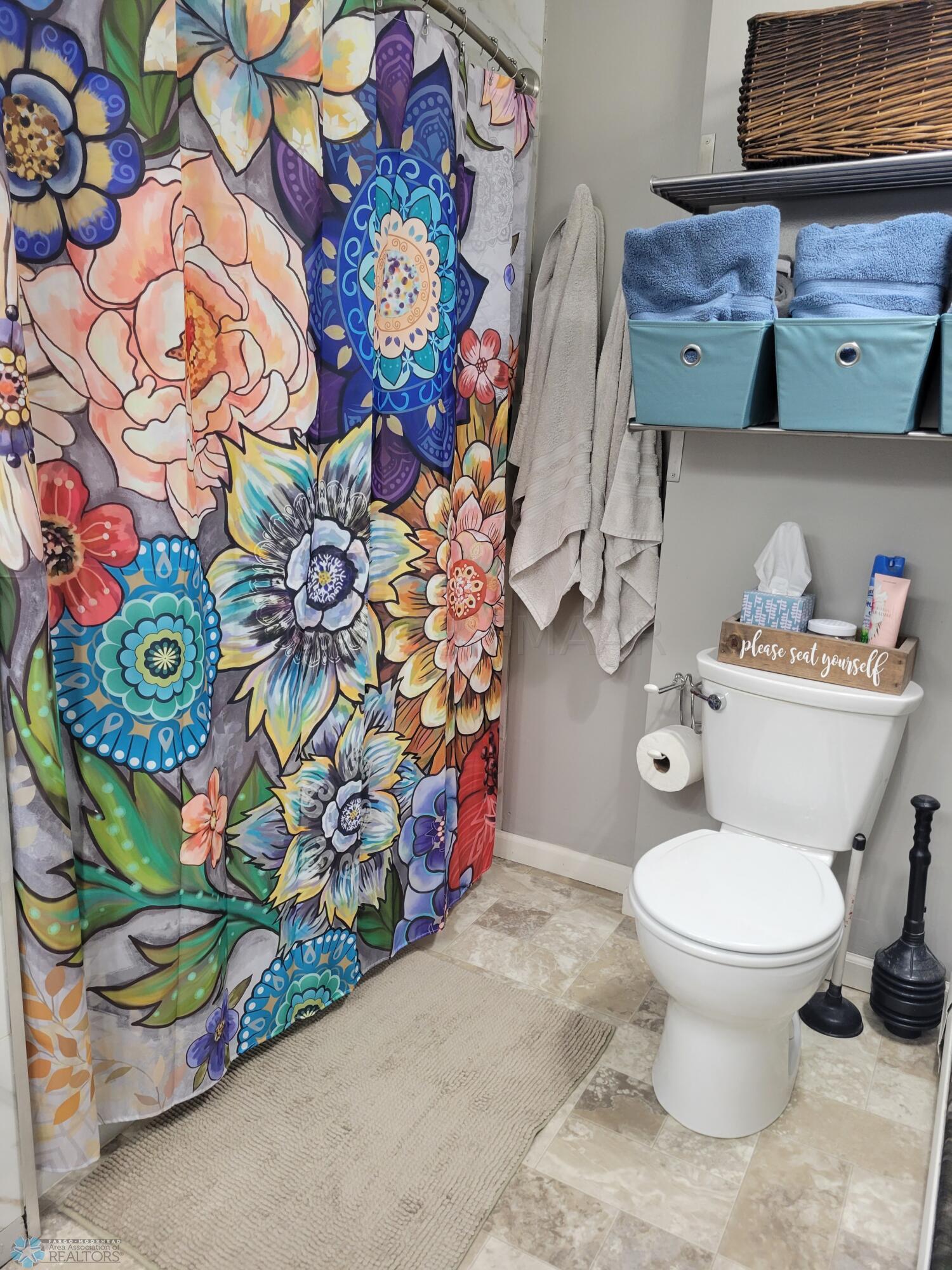 UPPER FULL BATH