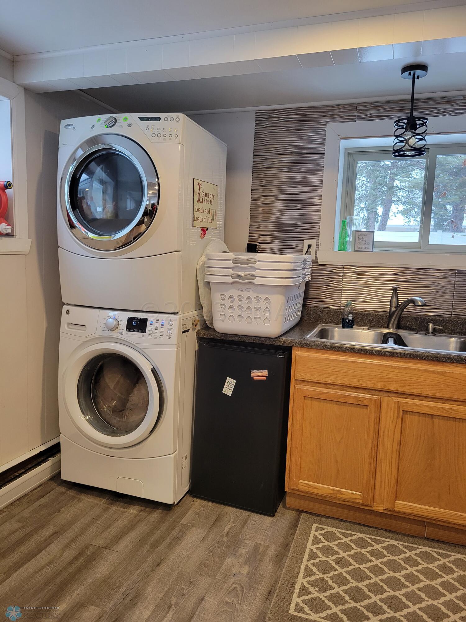 WASHER DRYER