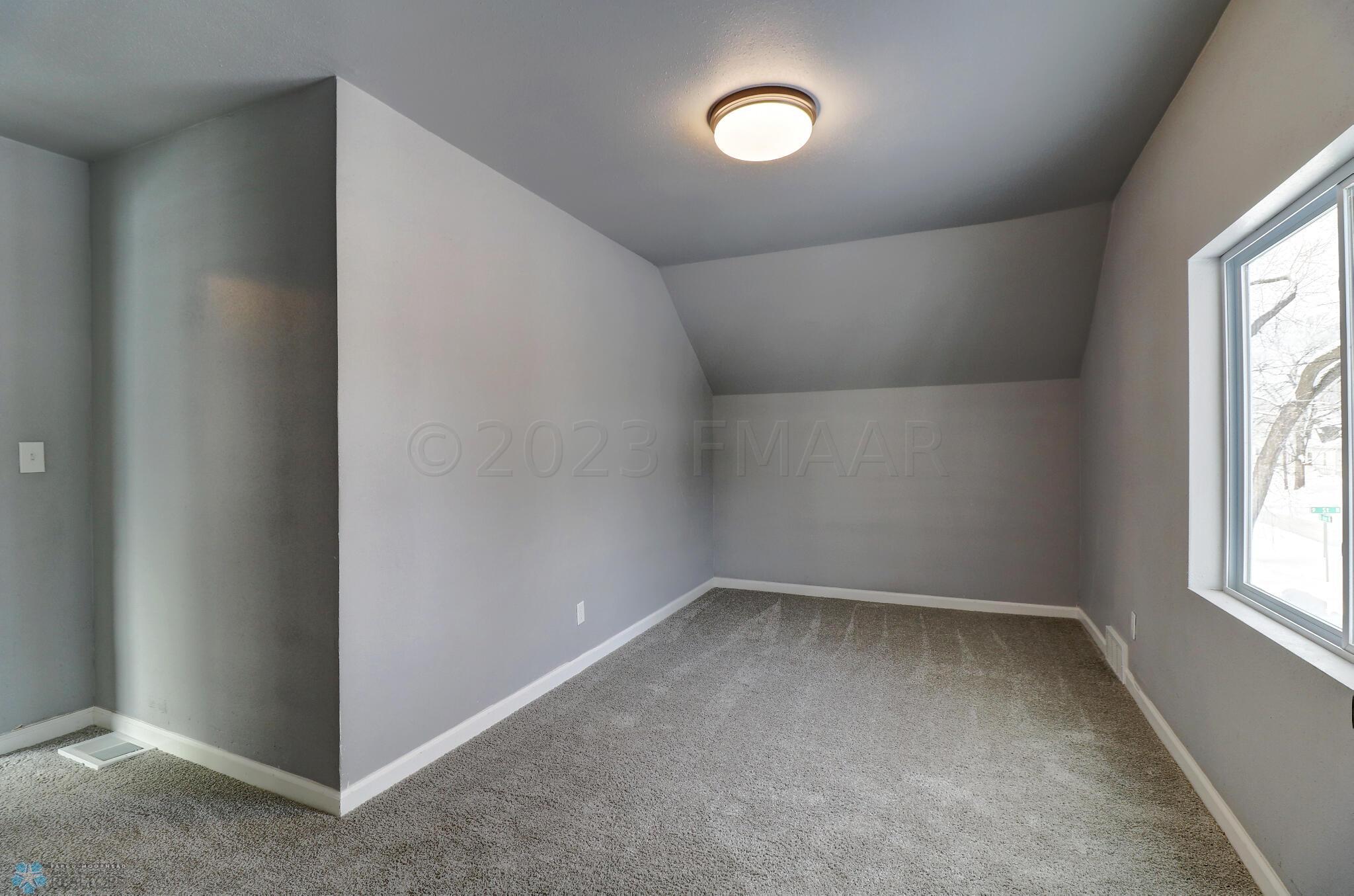 Bedroom2_1