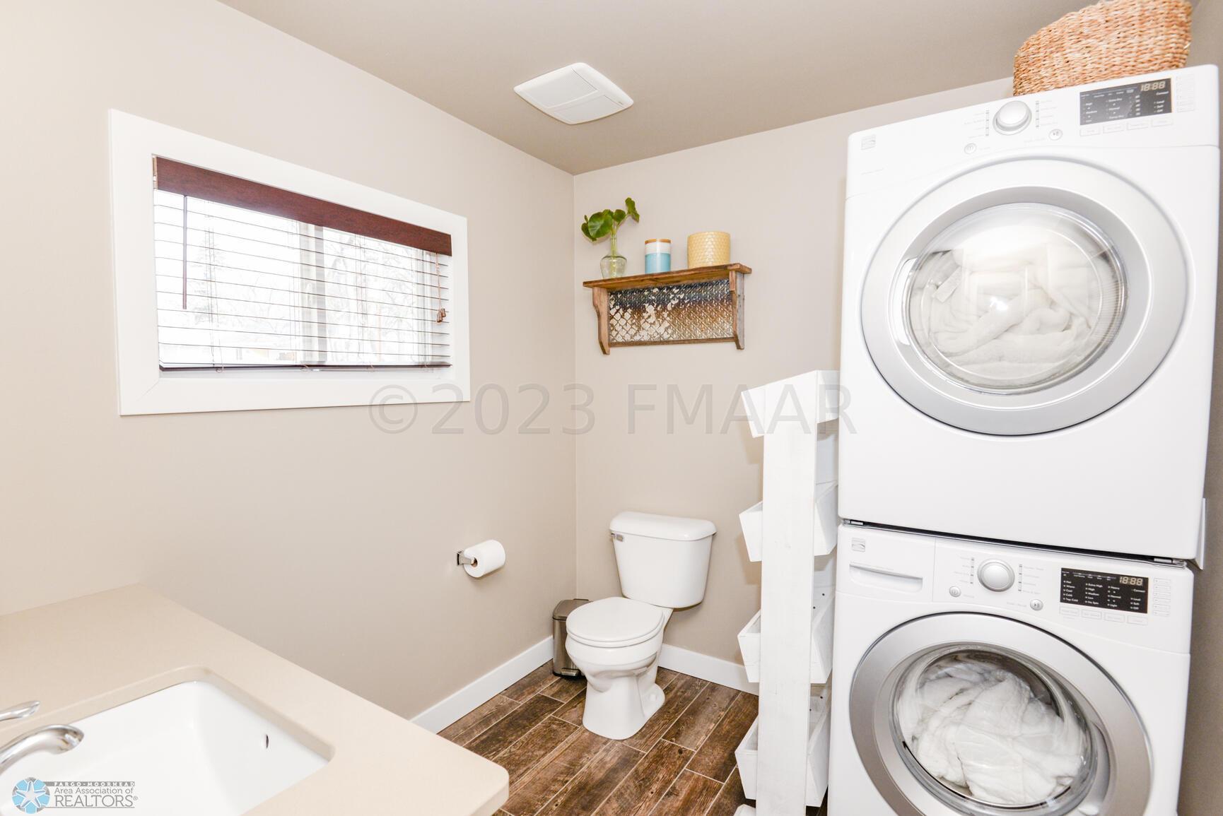 Bathroom 1/Laundry