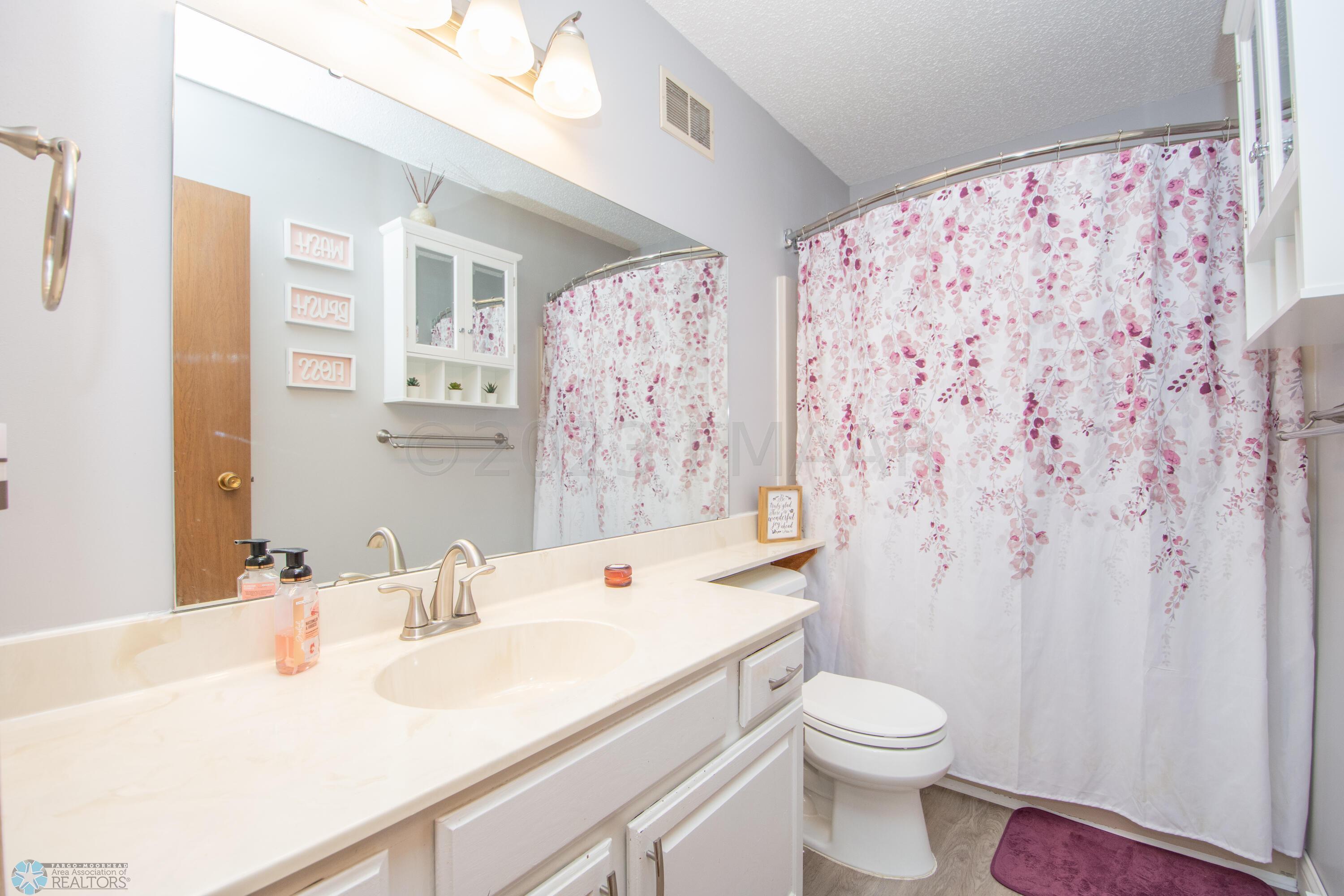 Full bathroom main level