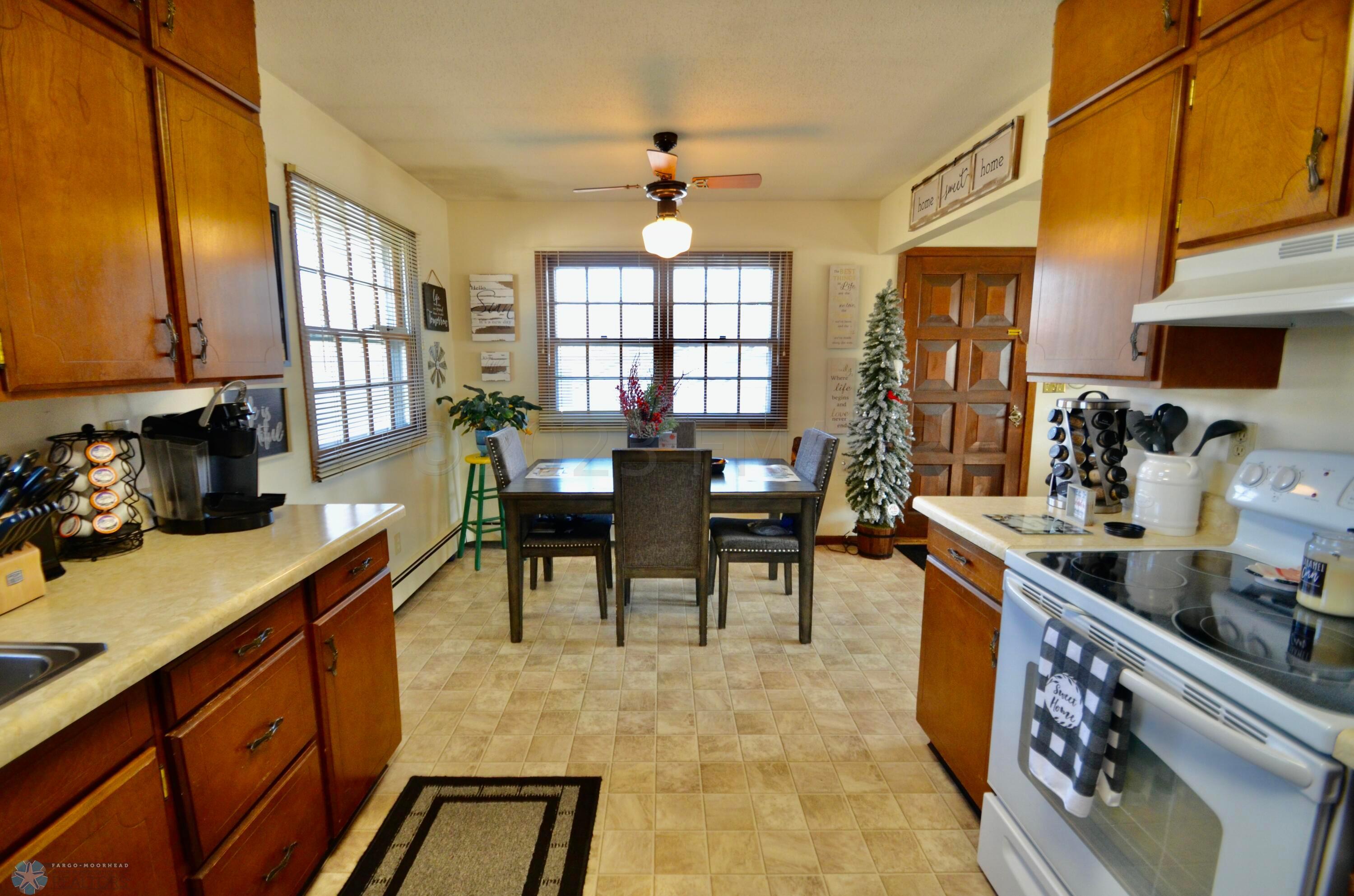 Kitchen 1 Upper