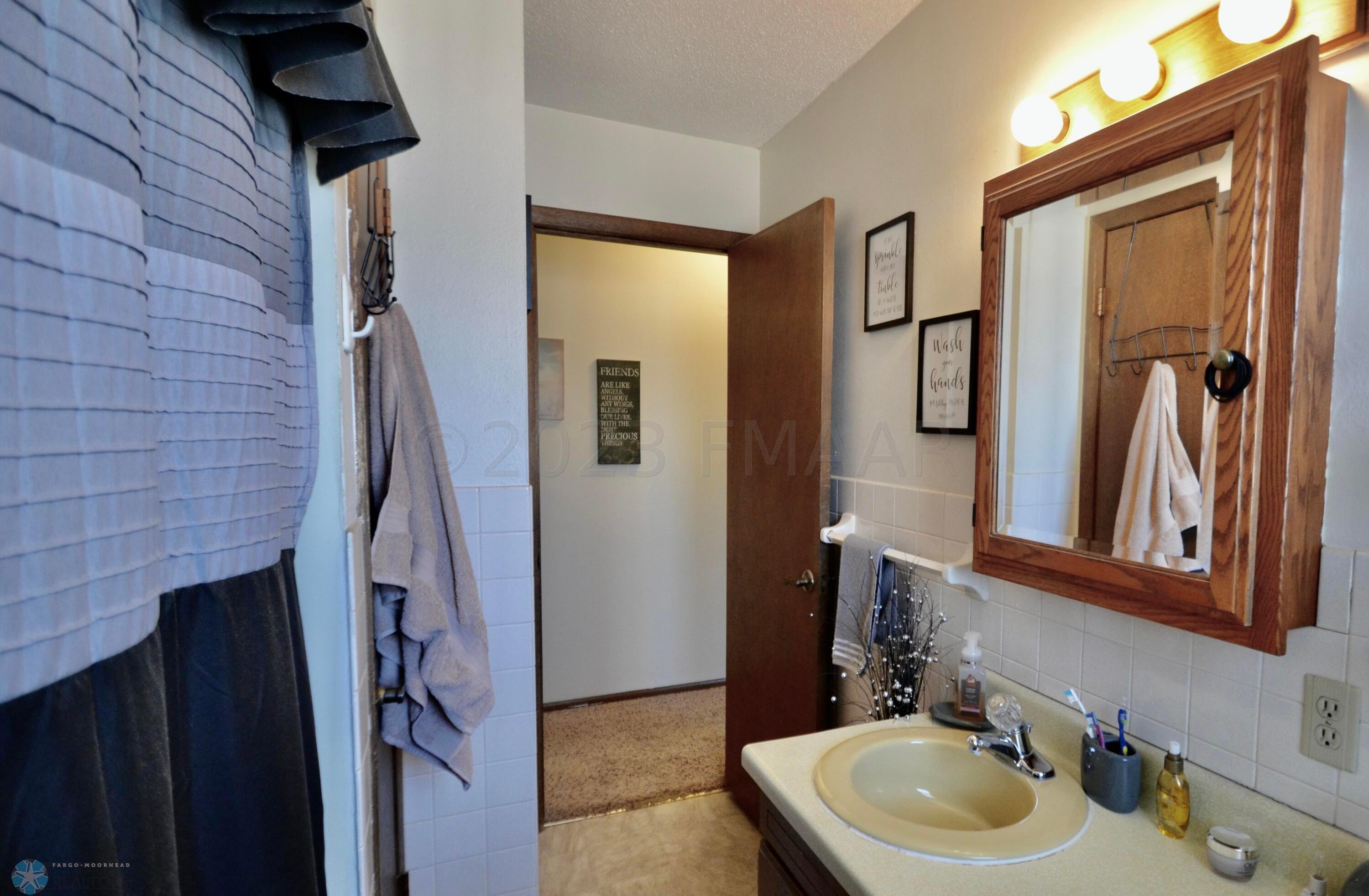 Bathroom Upper