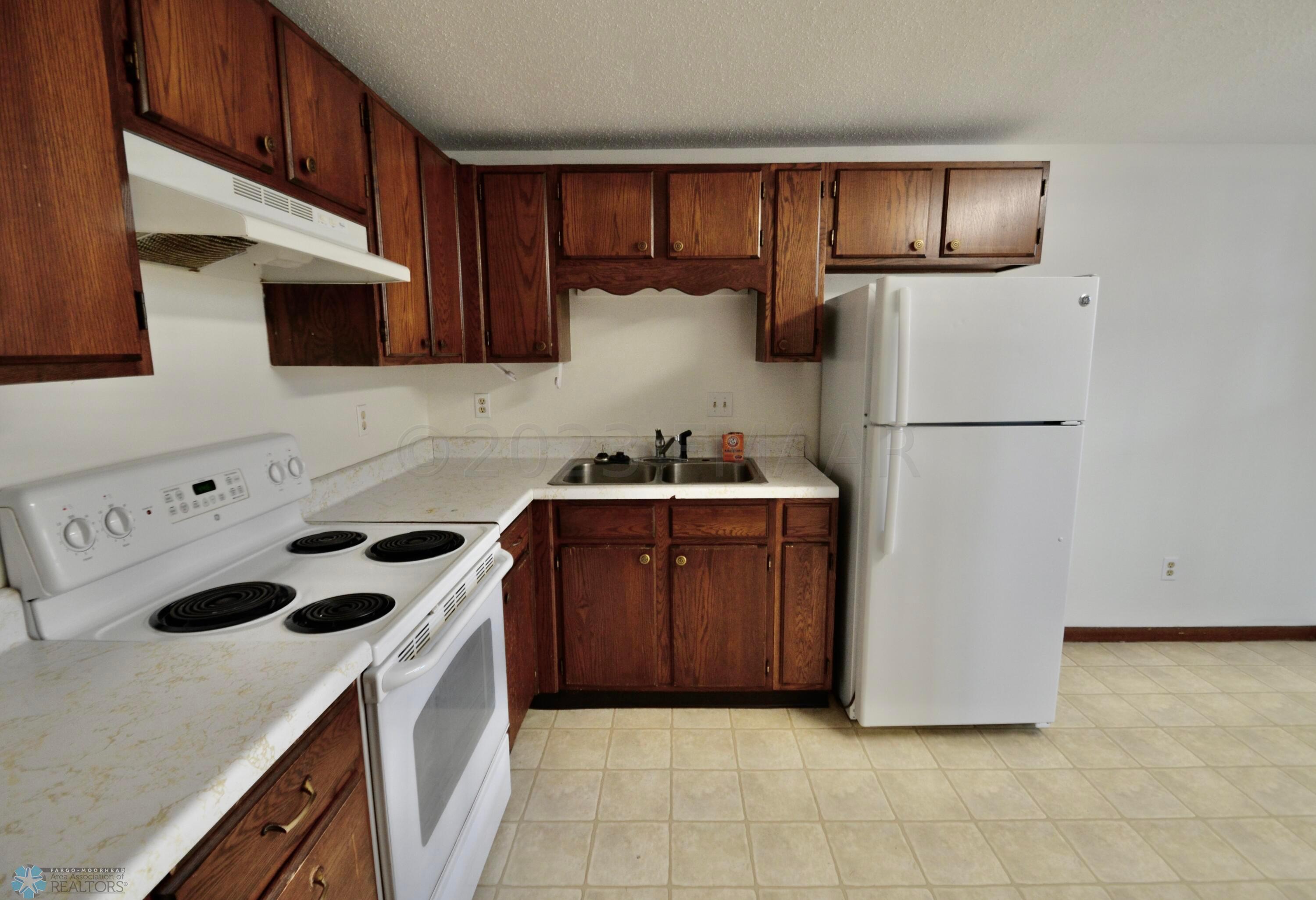 Kitchen Dining down