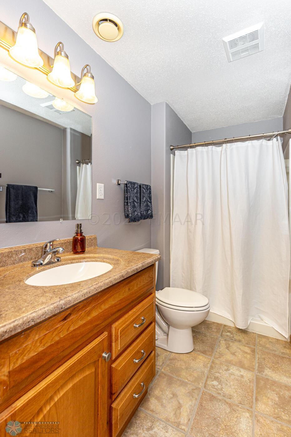 Bathroom-Lower Lvl