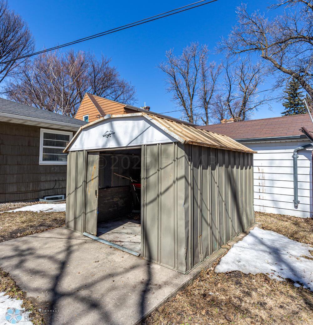 Shed