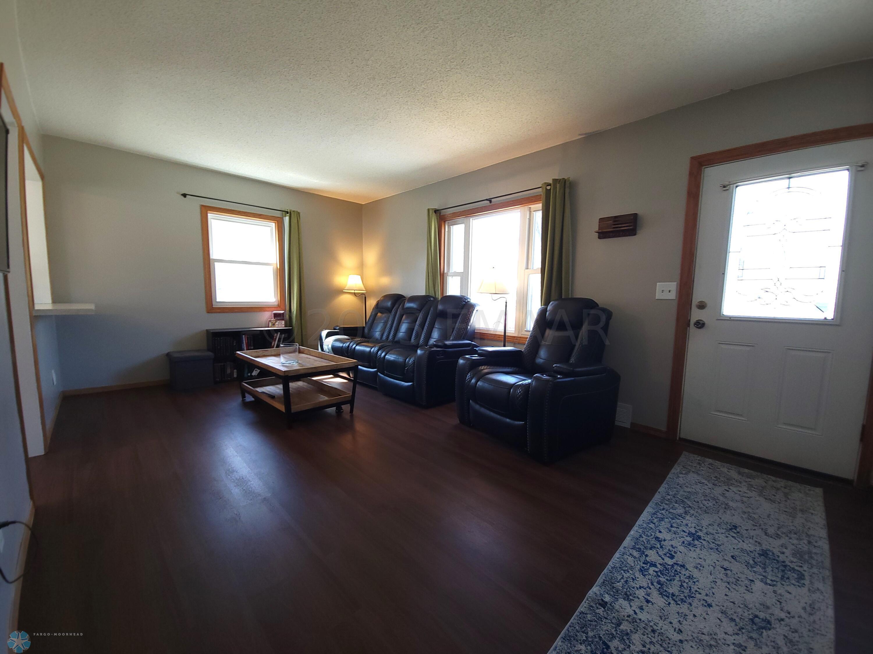 1810 11th Ave S Fargo, ND