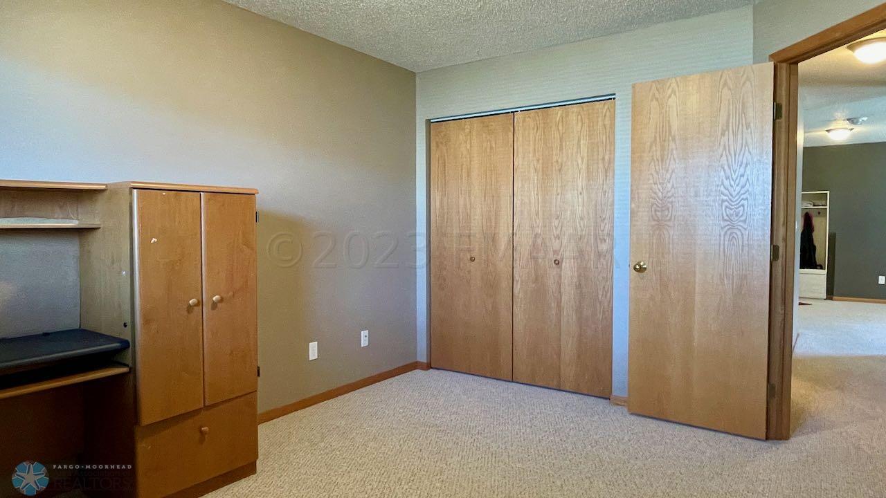 (26) Bedroom 3