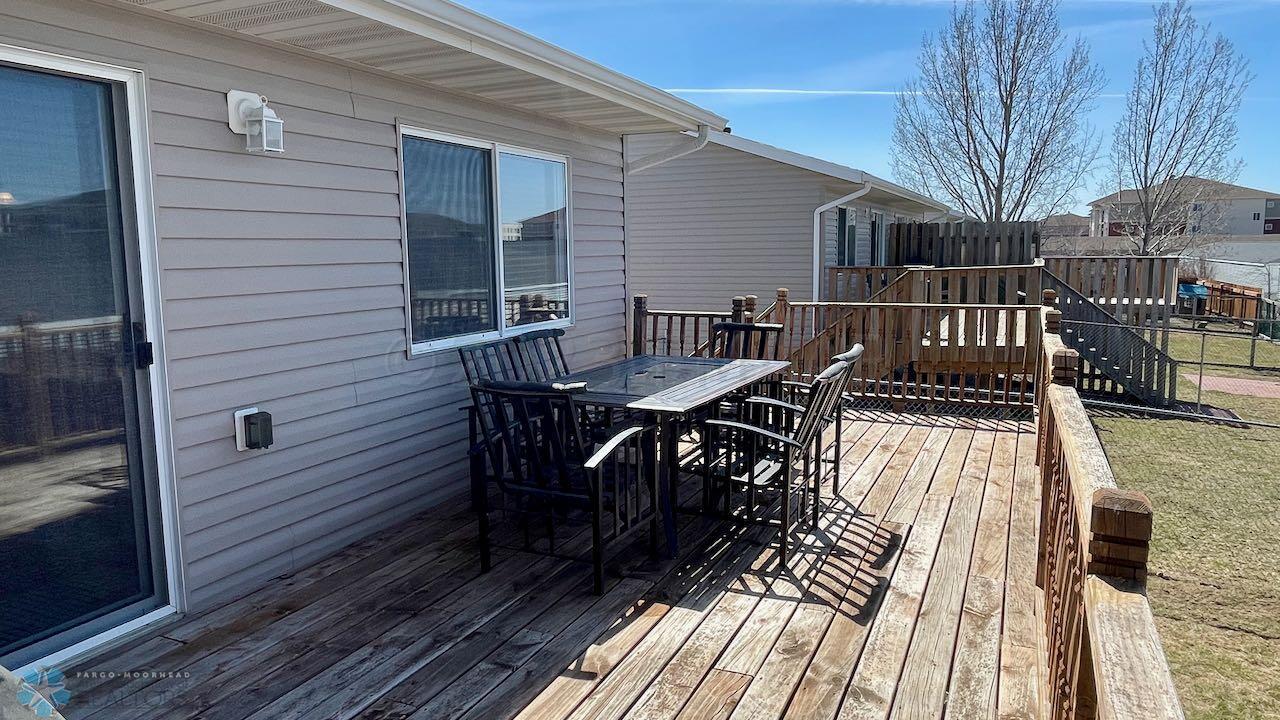 (29) Large Deck