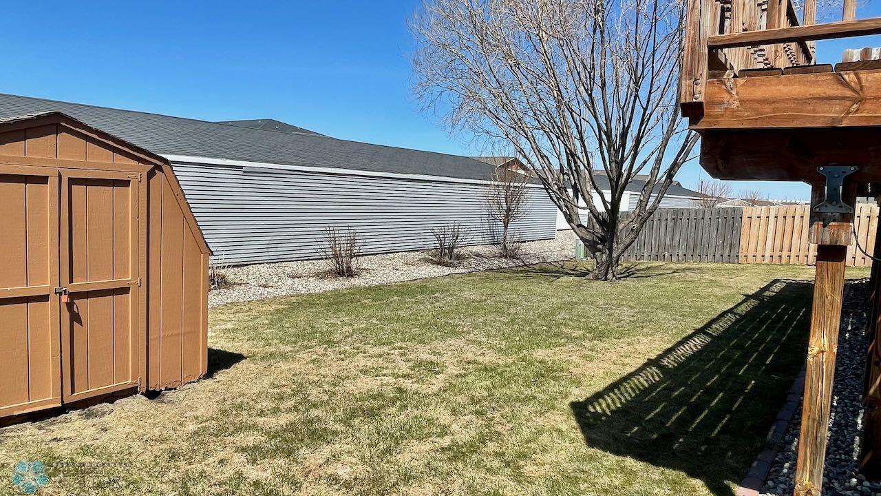 (31) Backyard Shed