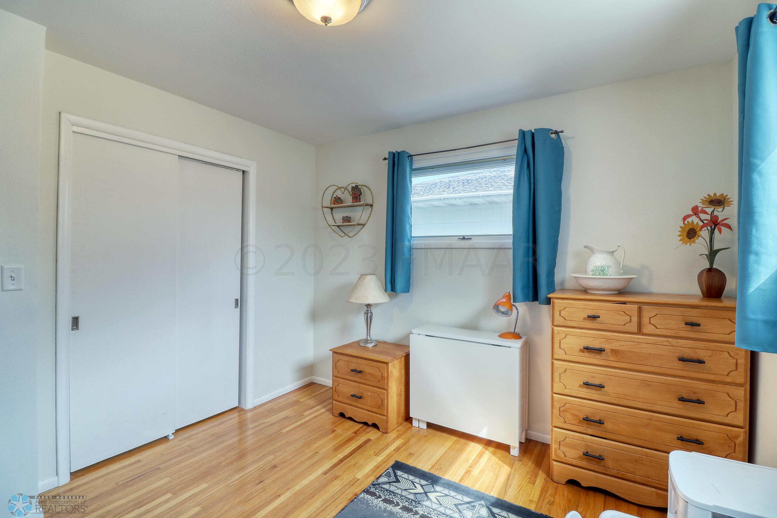Bedroom1_2