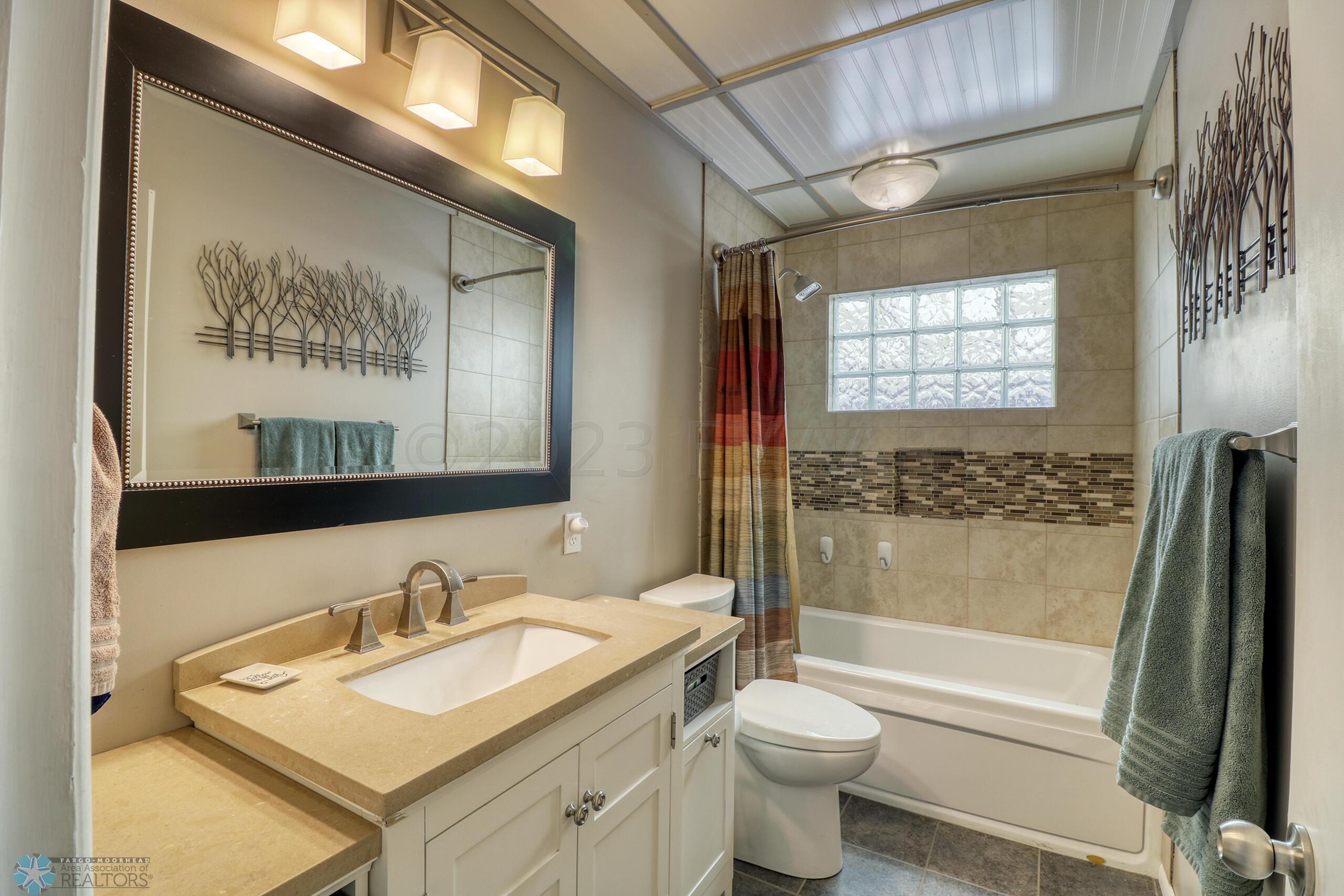 Bathroom1_1