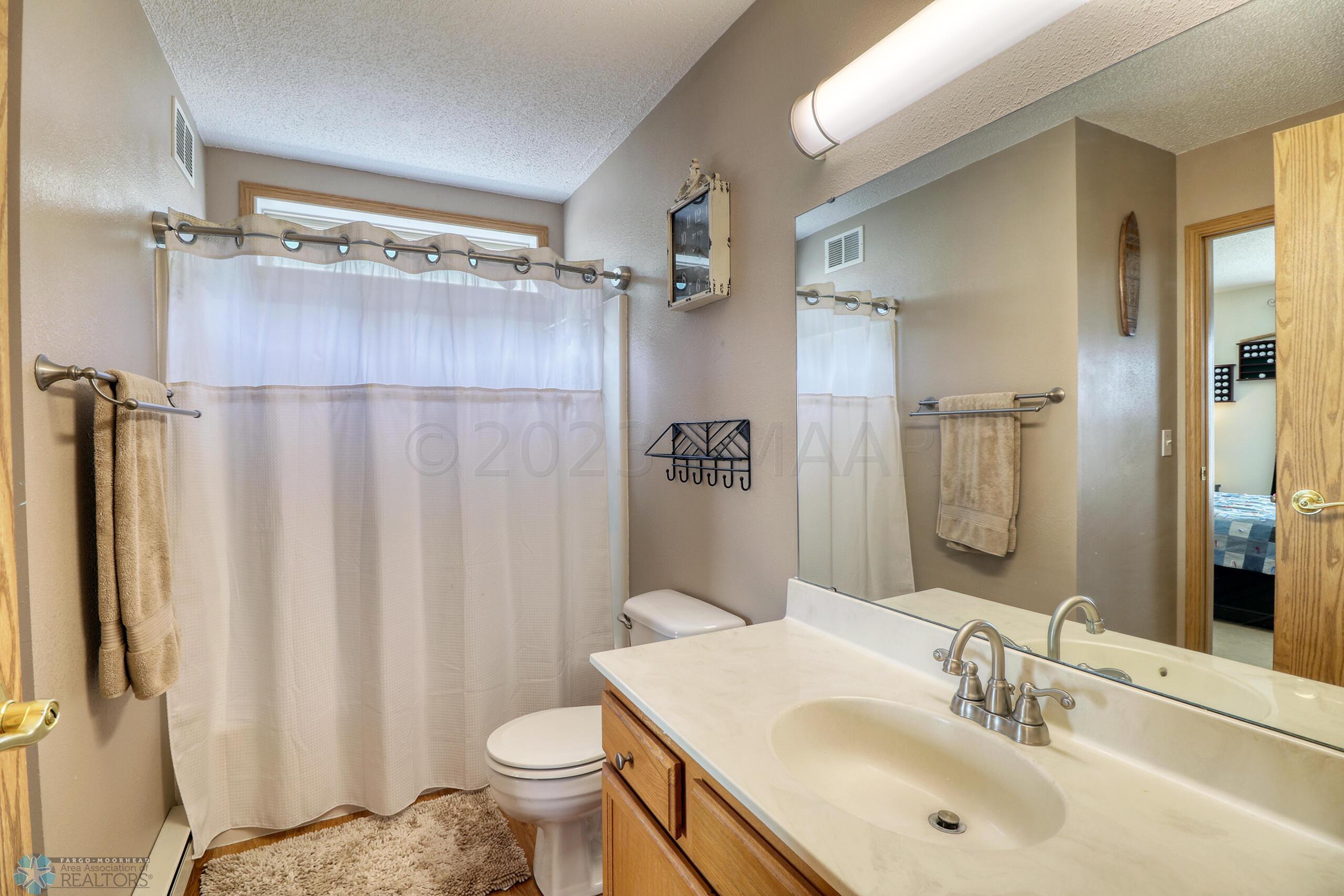 Bathroom1_1