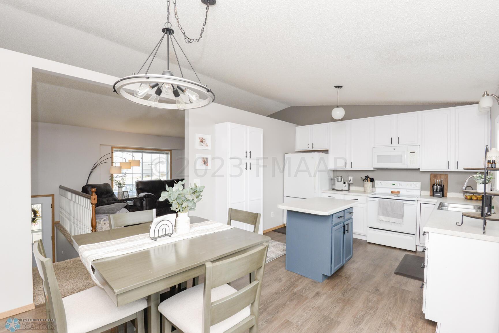 Kitchen/Dining