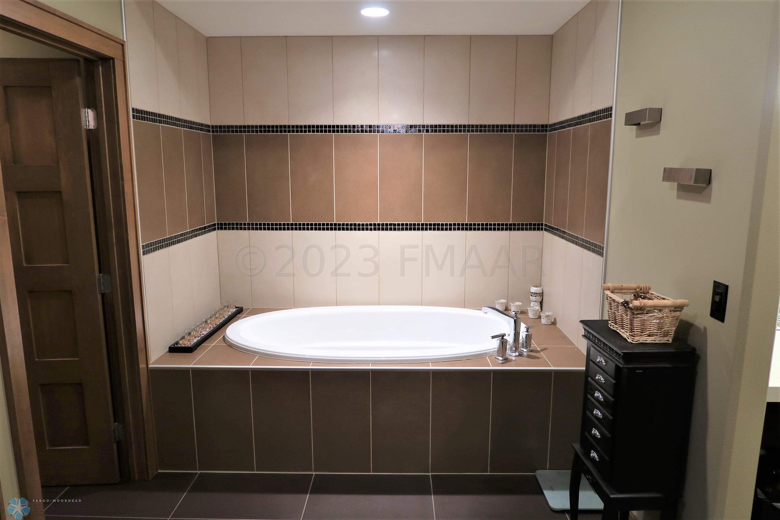 Listing Photos (47) c