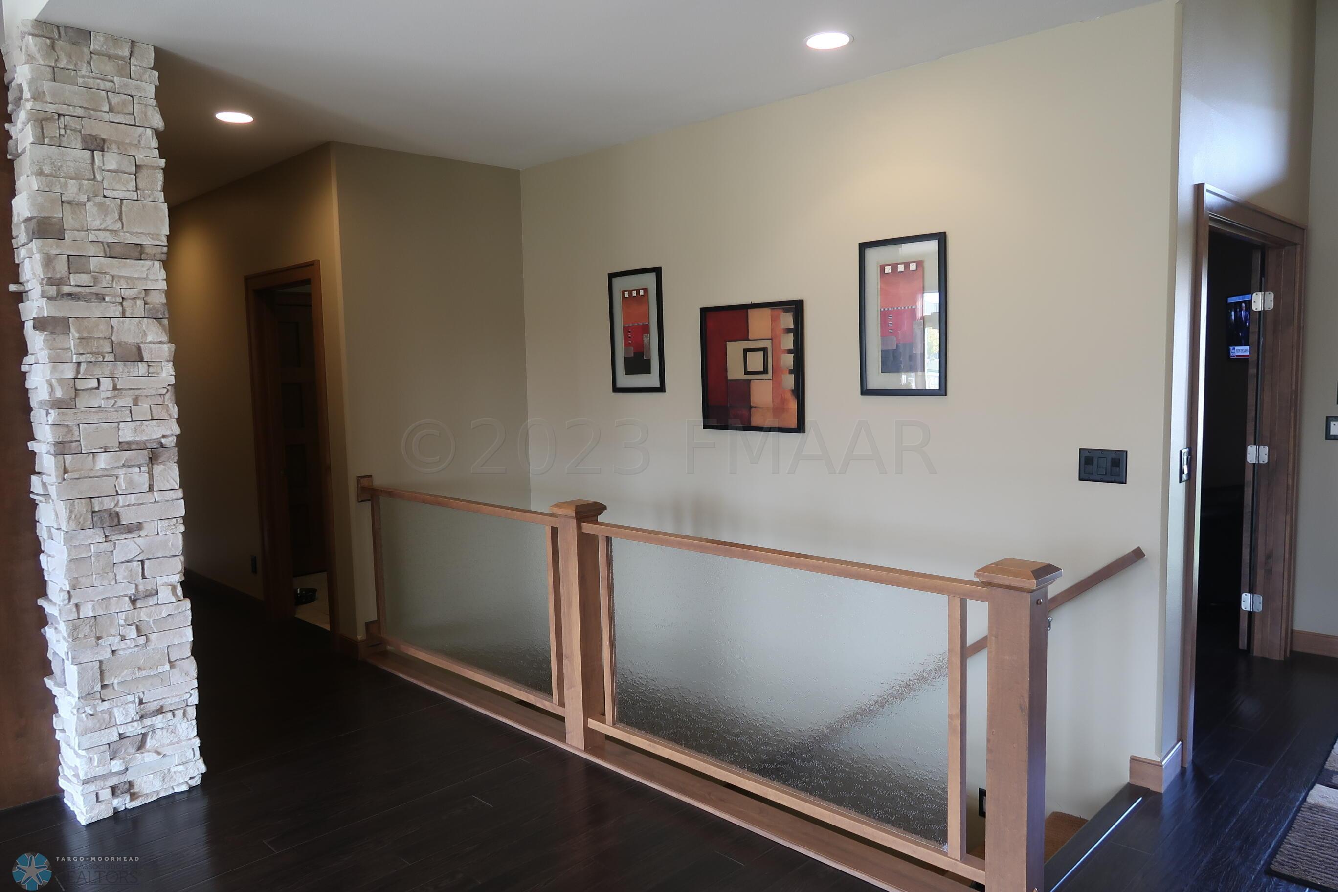 Listing Photos (64)