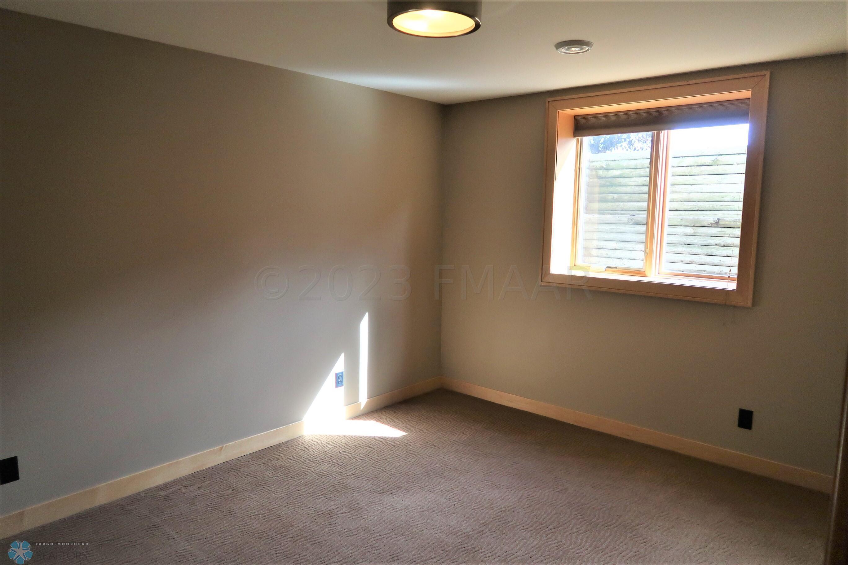 Listing Photos (12) c