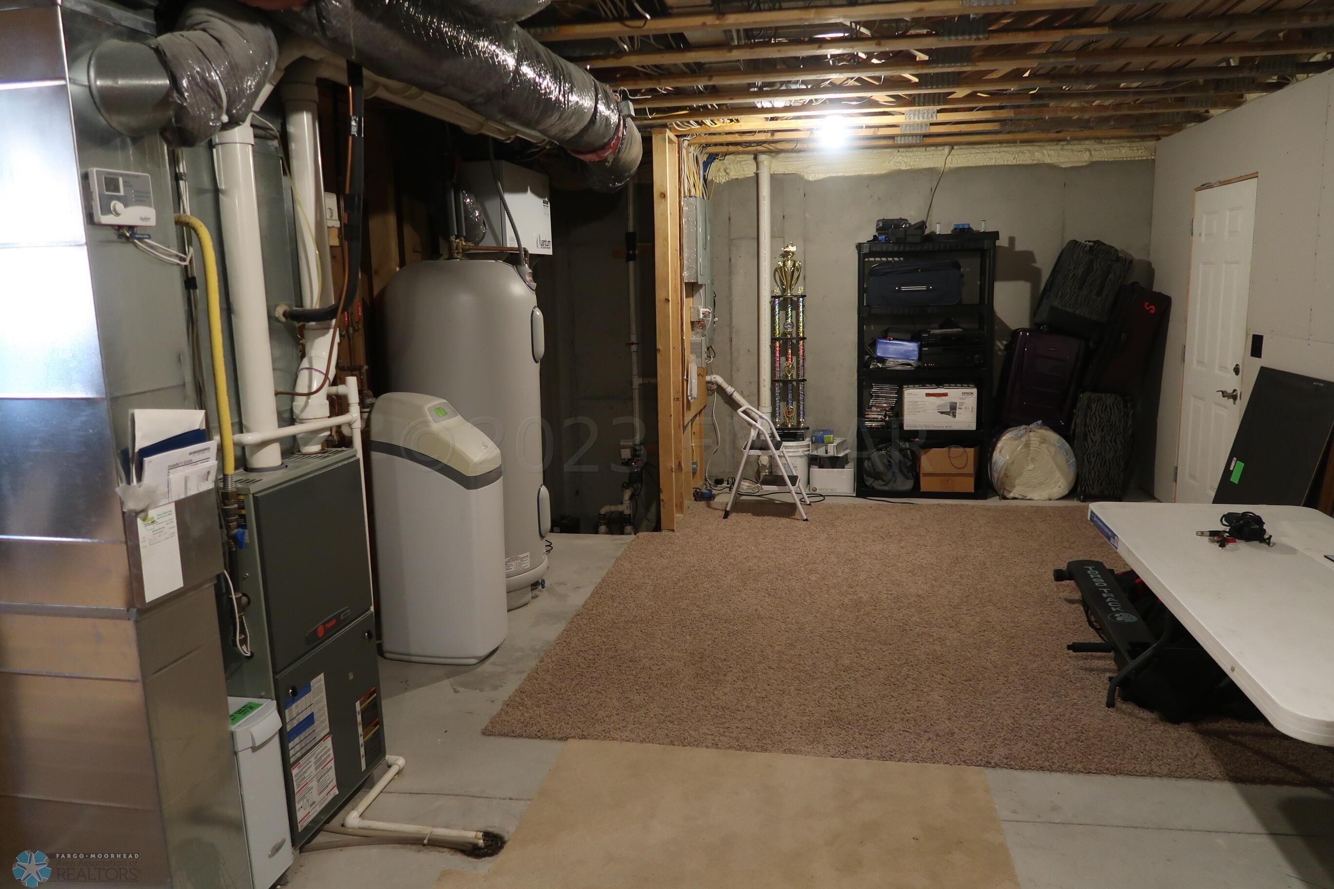 Listing Photos (21)