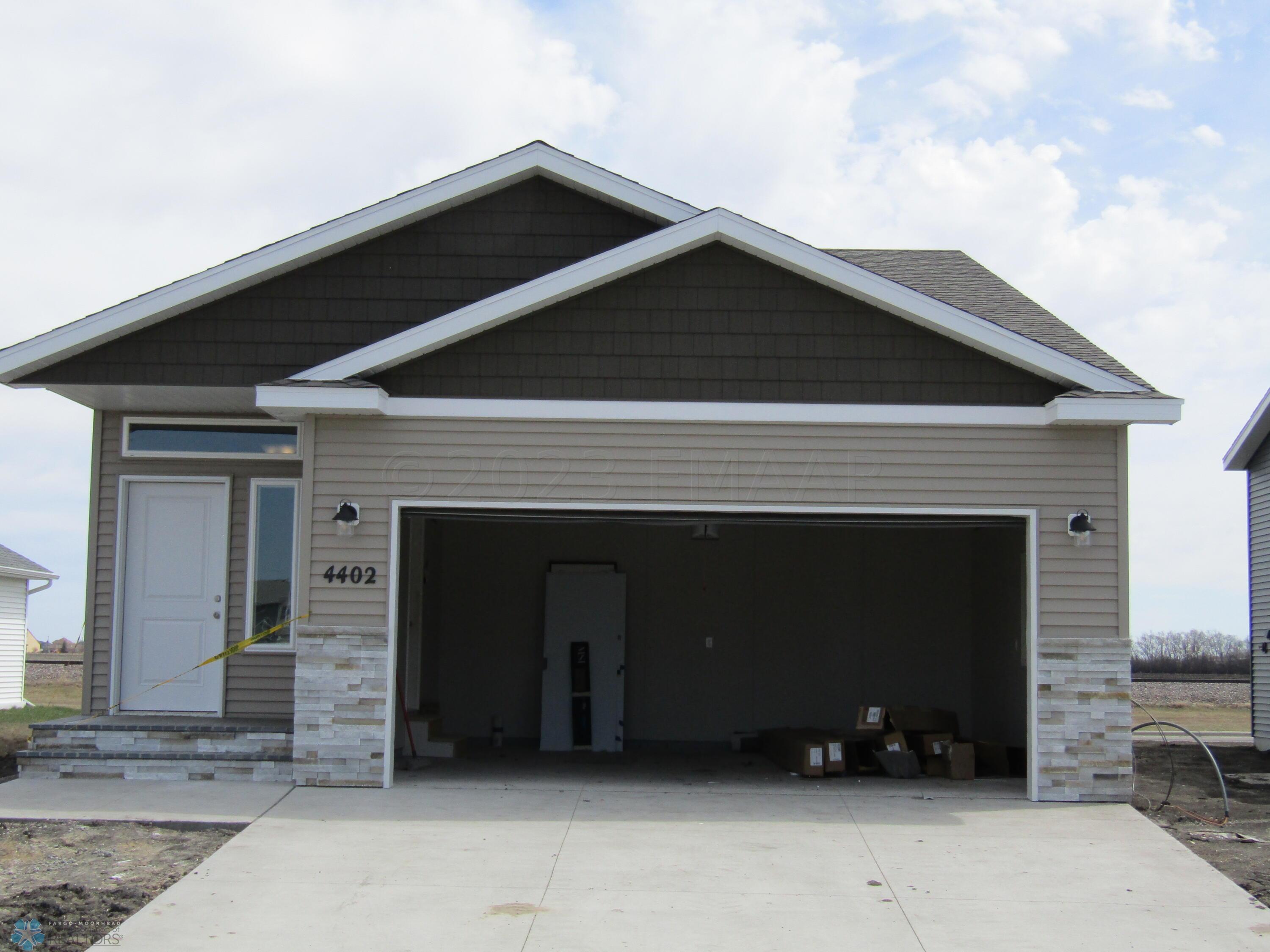 4402 Front