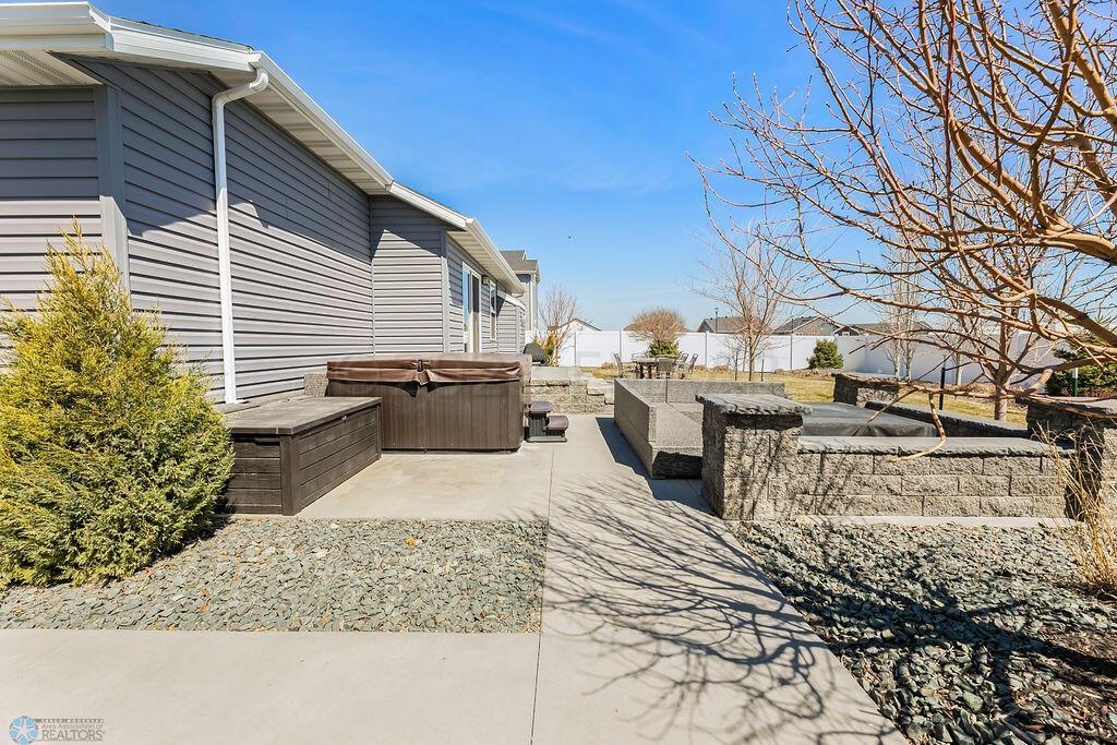 05-01-23-RO-7008-DDM_7672