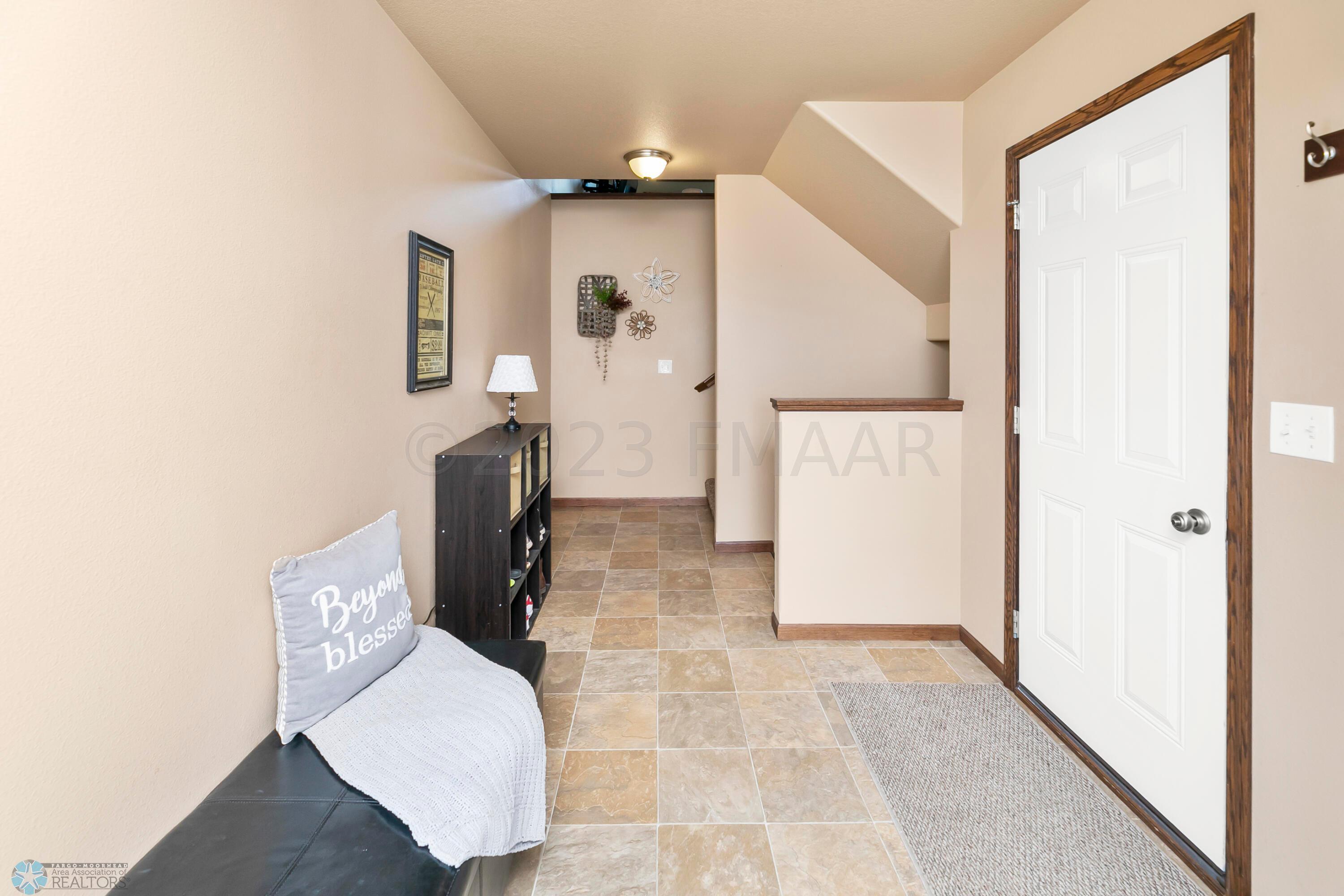 Spacious entry!