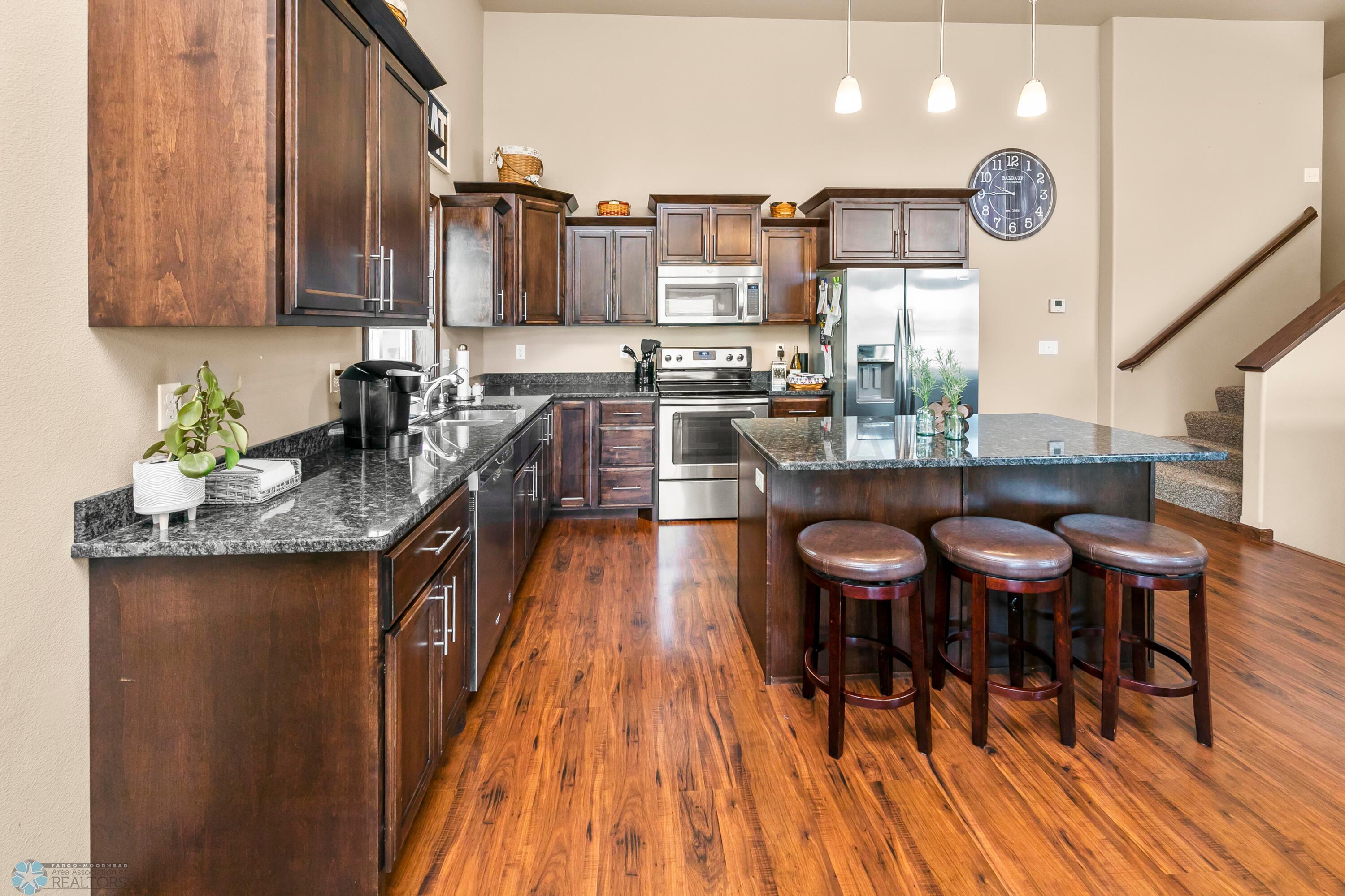 Gorgeous kitchen view 2