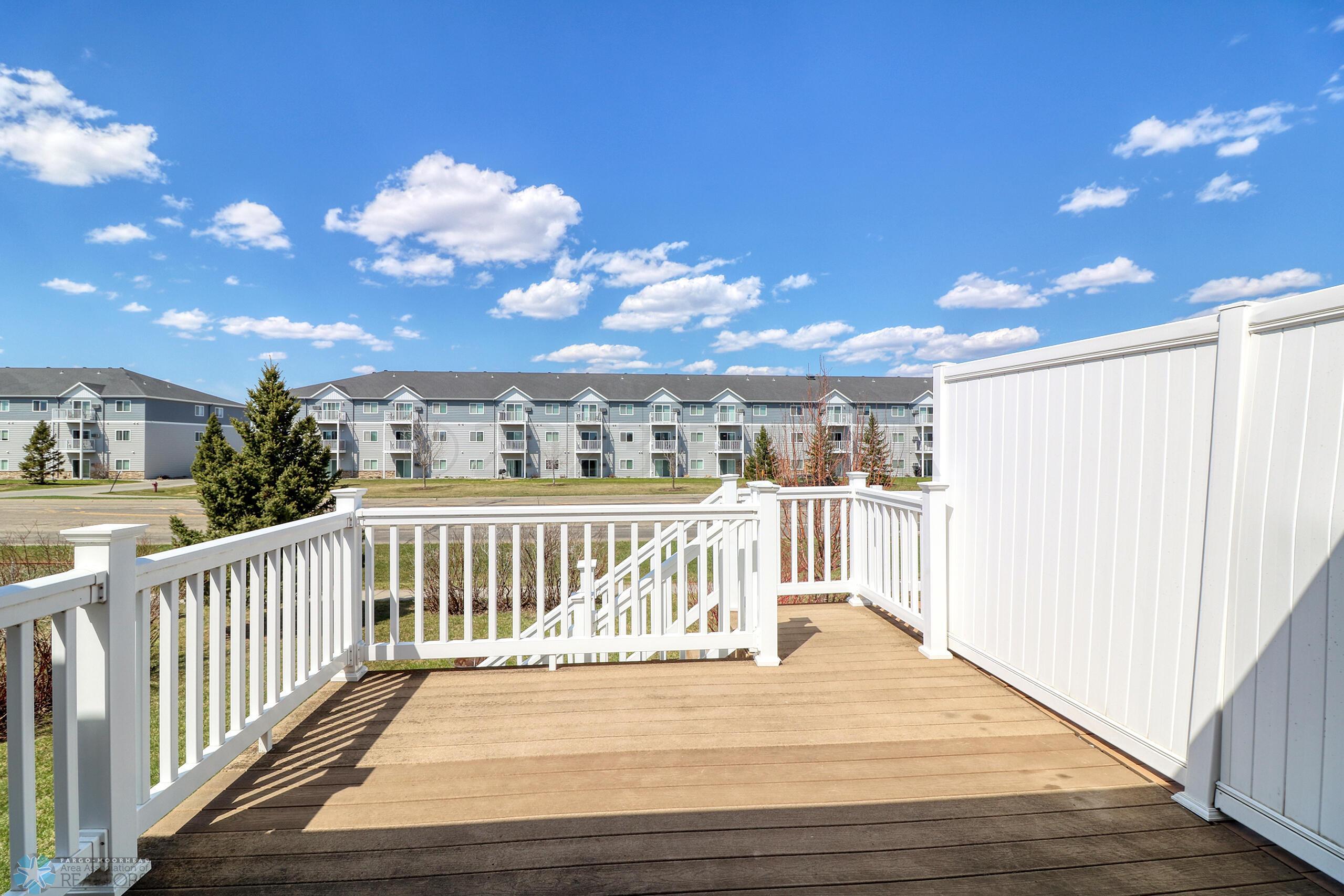 BackyardDeck1_1