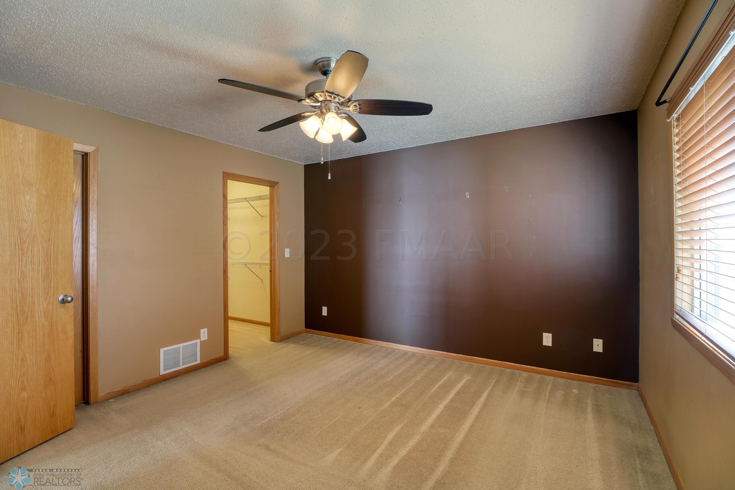 Bedroom1_3