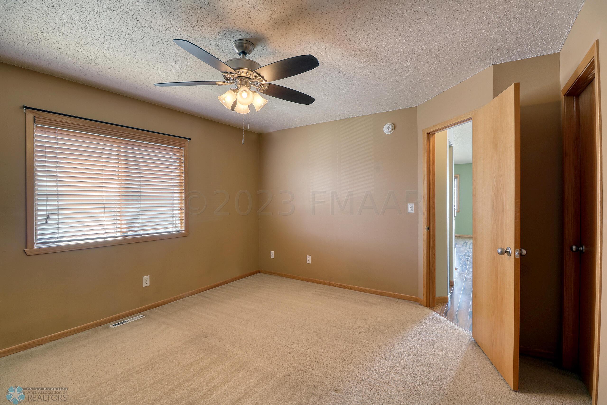 Bedroom1_2