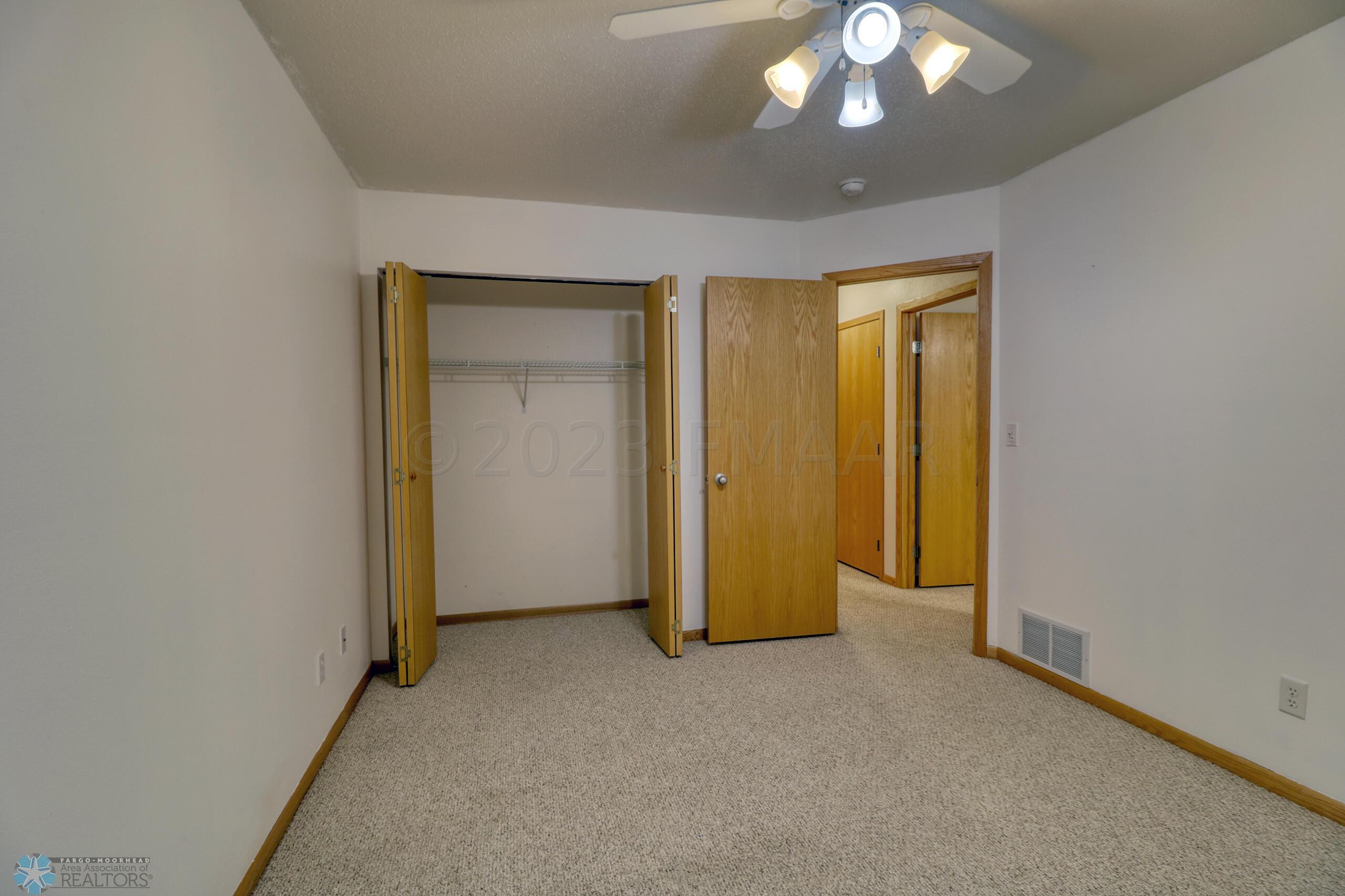 Basement Bedroom1_2