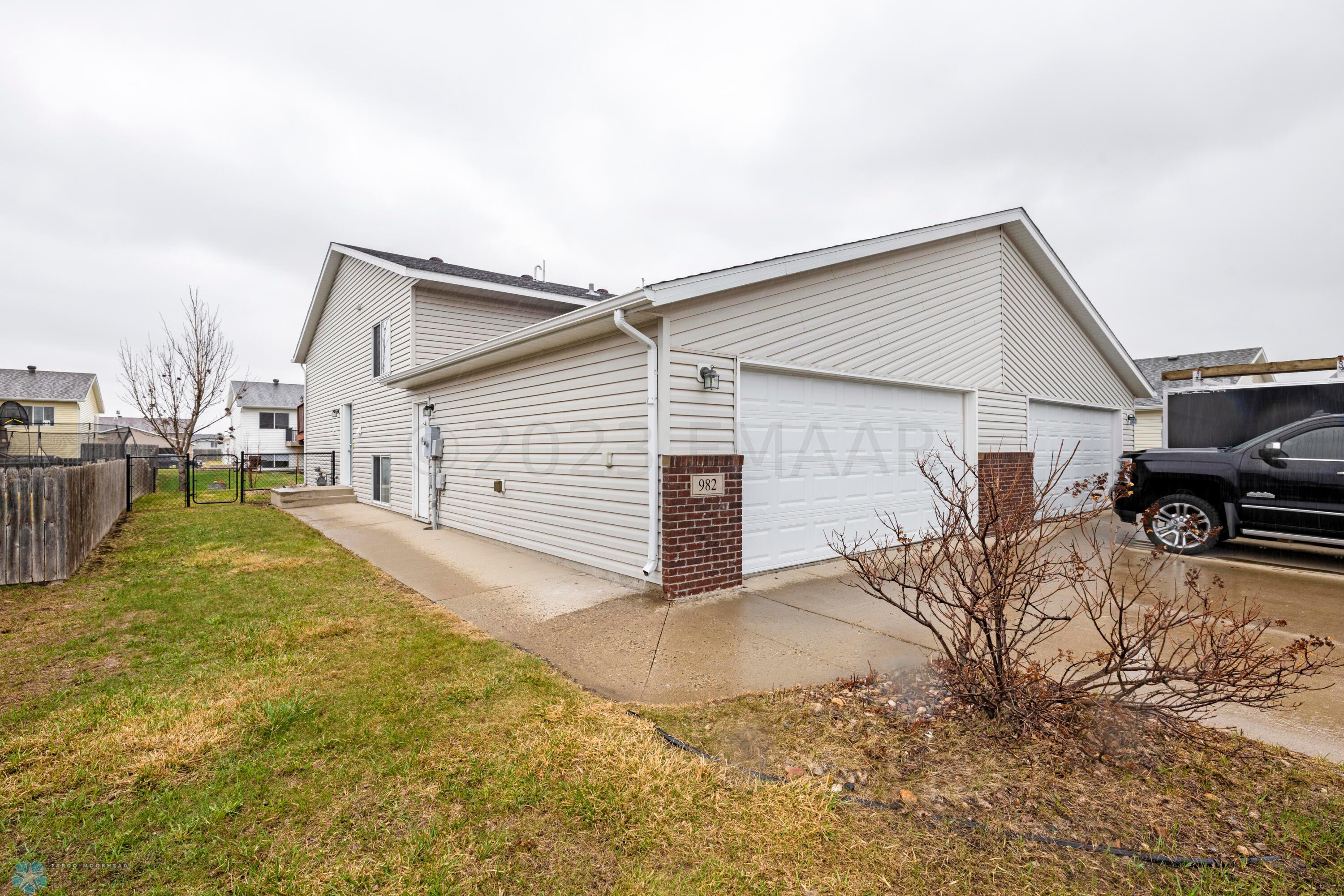 Amdak_982 42nd Ave W West Fargo_