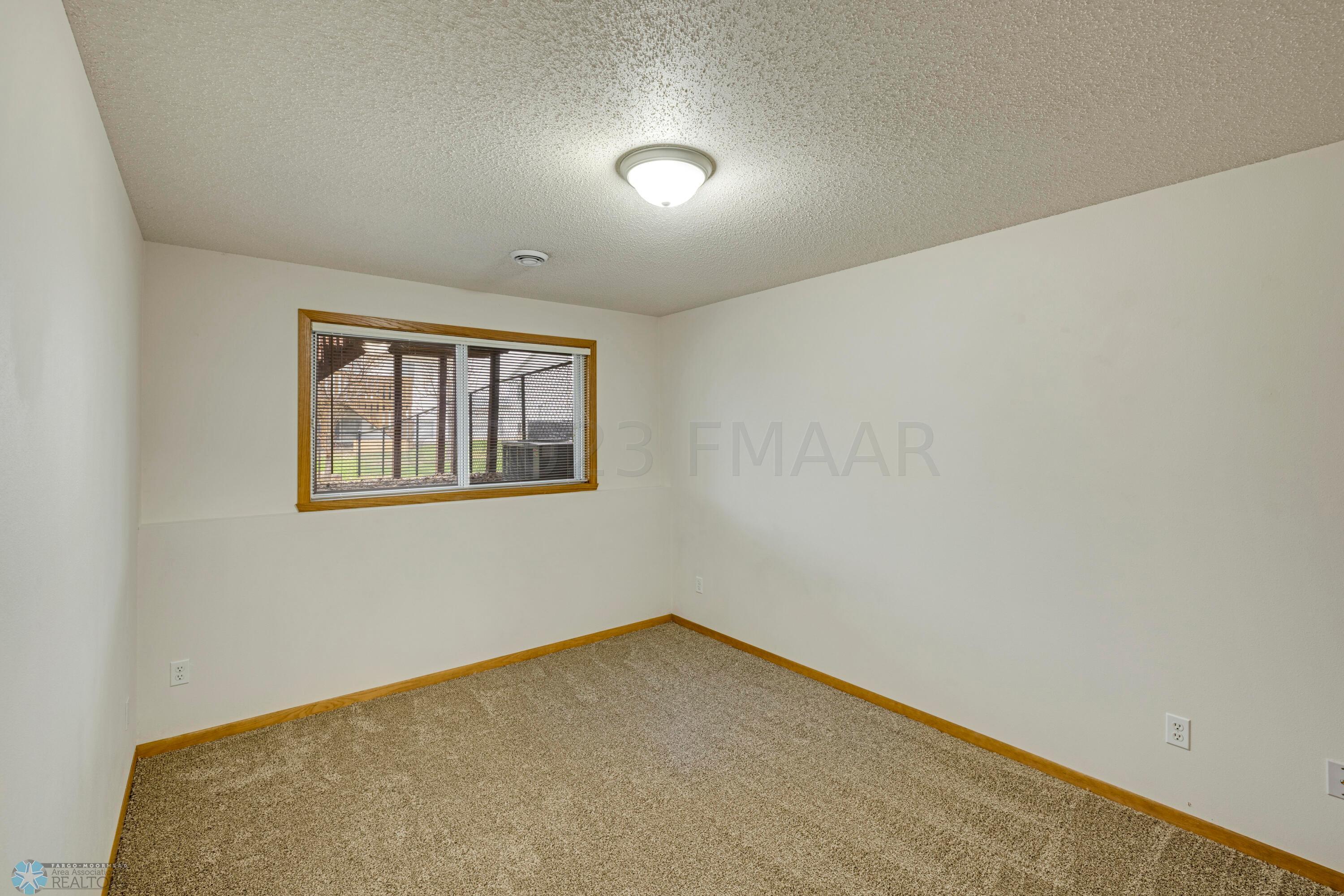 Amdak_982 42nd Ave W West Fargo__14