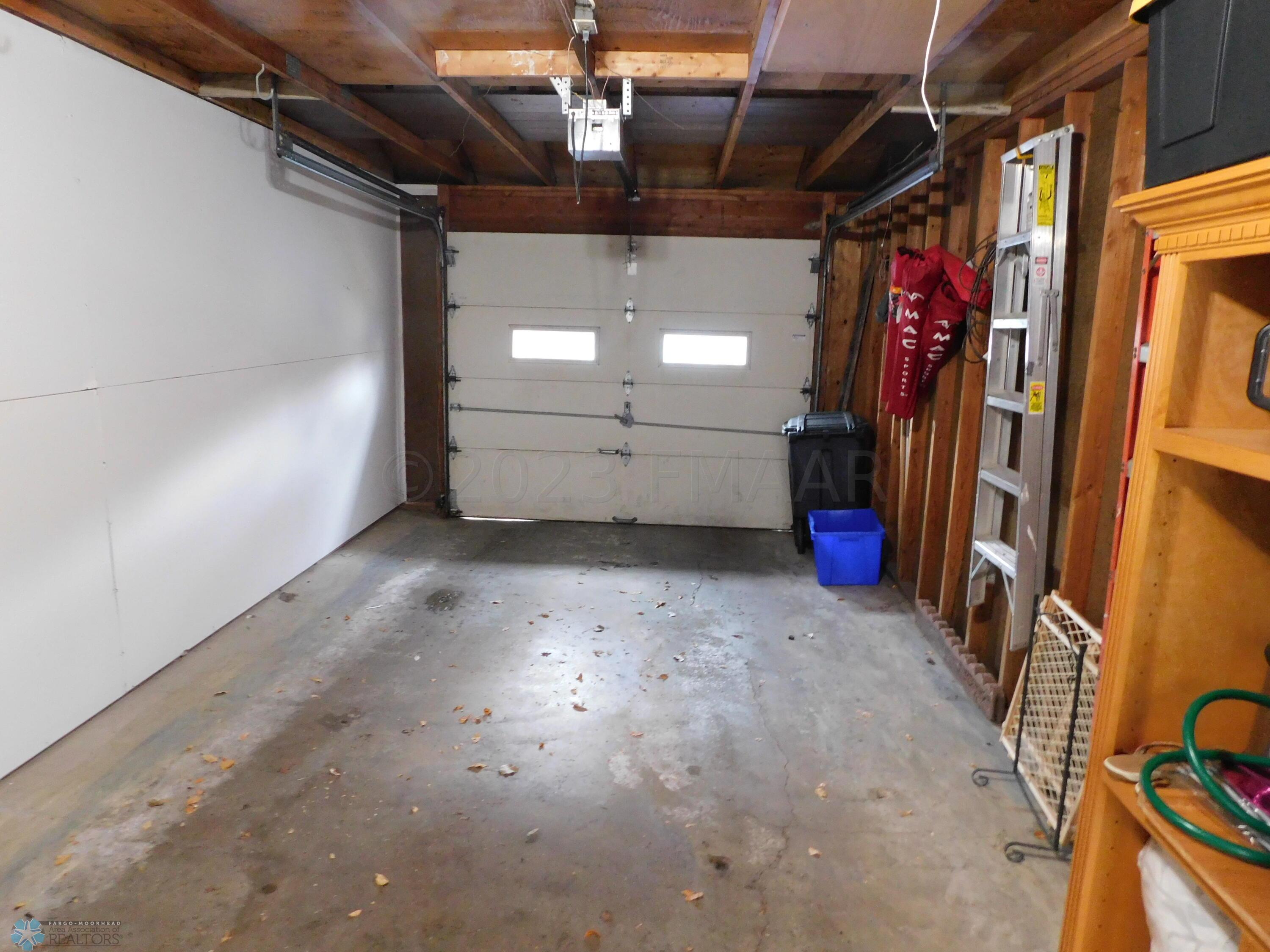 garage