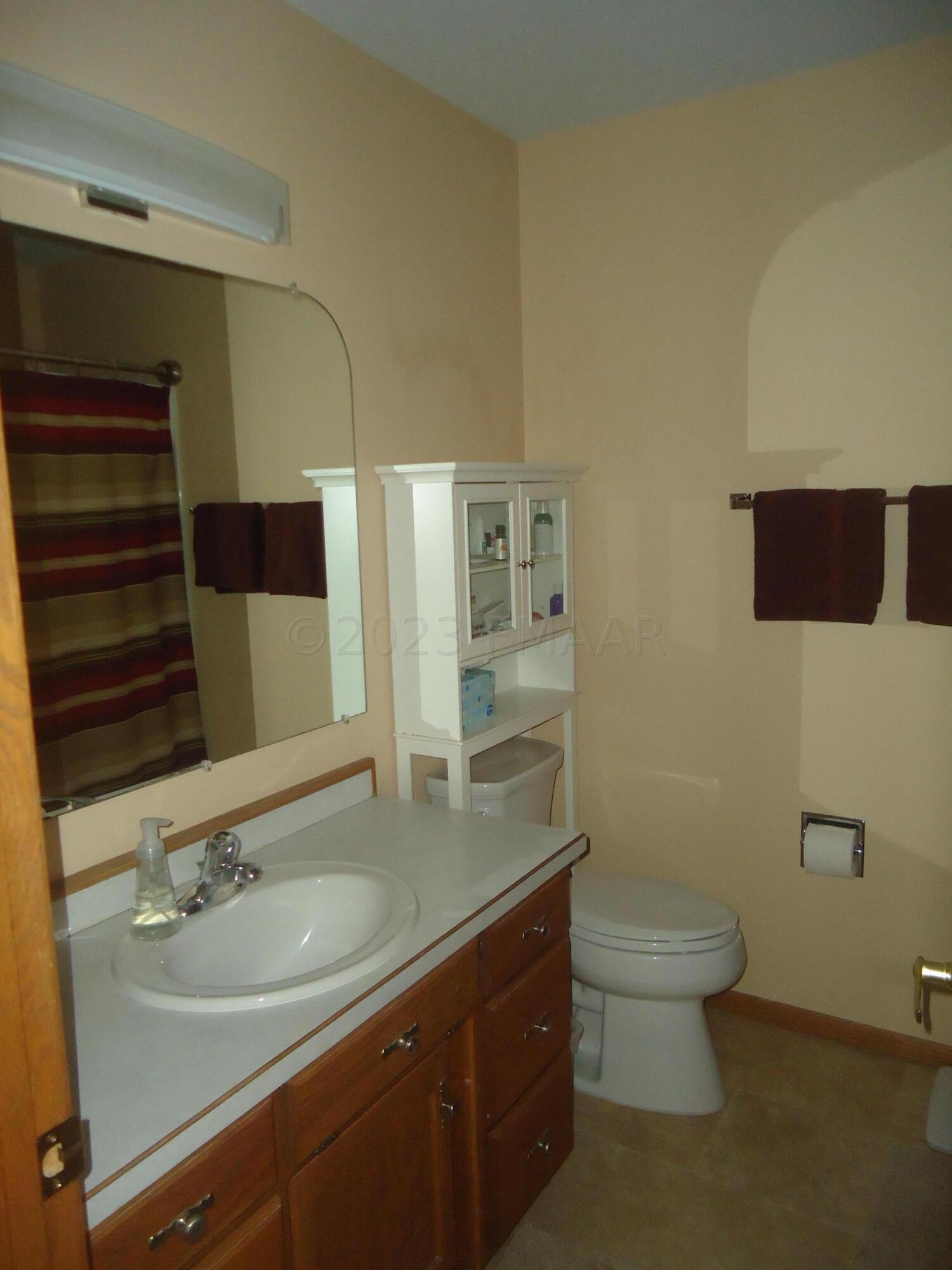 2nd Bathroom