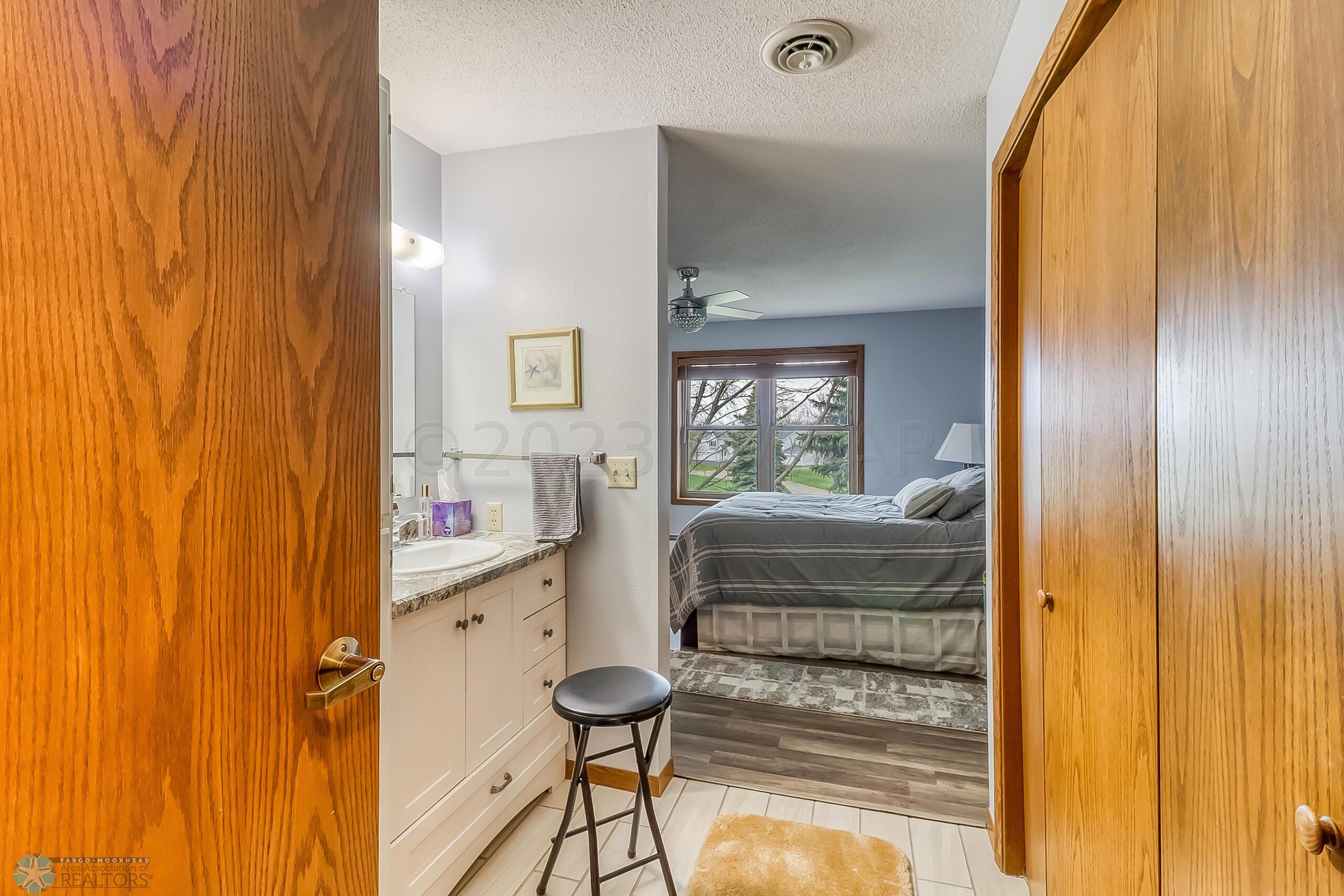 unit masterbath 1_3