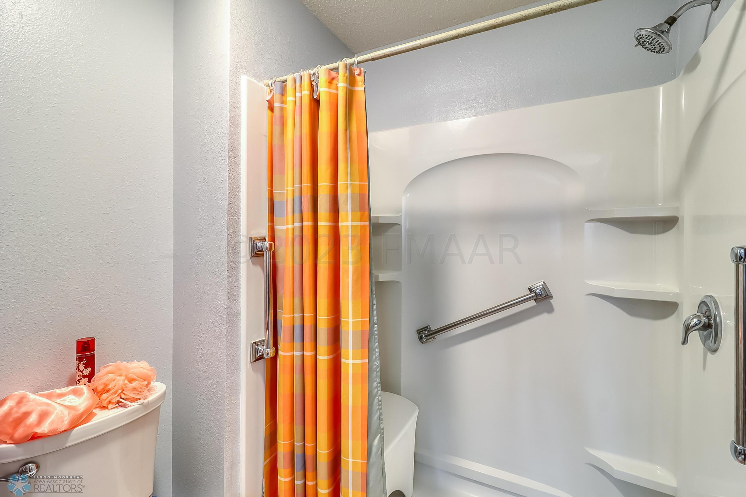 unit masterbath 1_2
